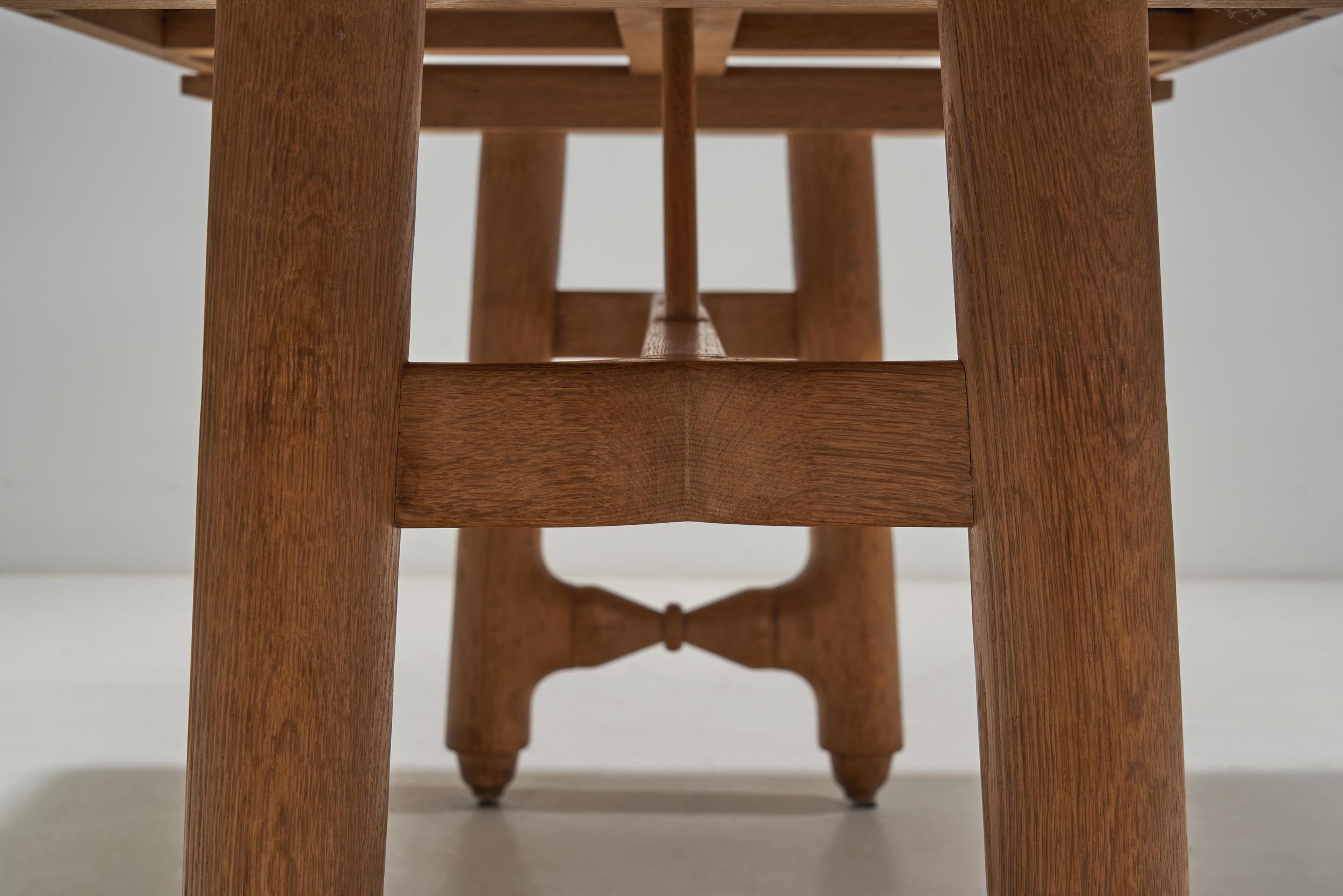 Table à manger « Gustave » de Guillerme et Chambron pour Votre Maison, France, années 1970 en vente 9