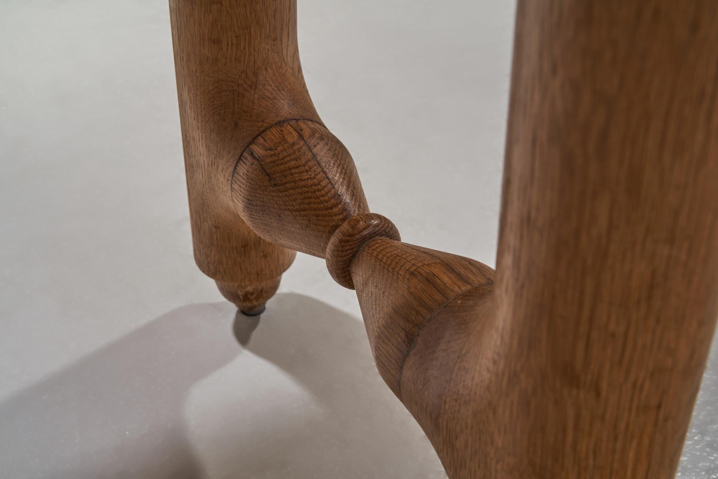 Table à manger « Gustave » de Guillerme et Chambron pour Votre Maison, France, années 1970 en vente 11