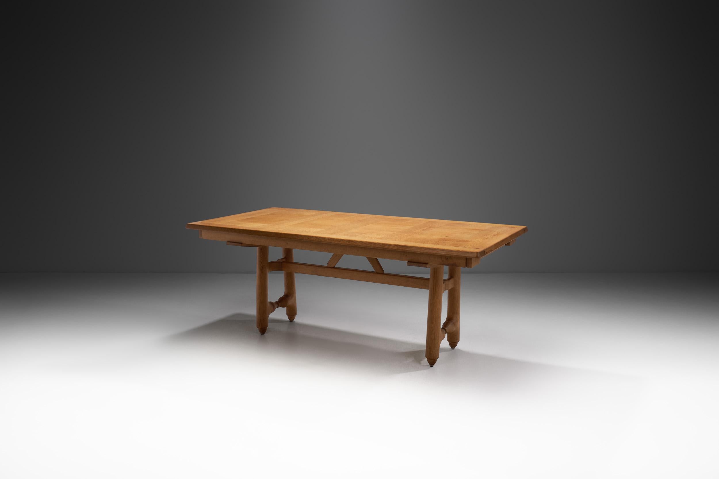This gorgeous dining table is the two legged version of the “Gustave” model designed in 1975. Technical ingenuity and mastery are indispensable and fuel each other to achieve equally sublime and atmospheric results in Guillerme et Chambron’s