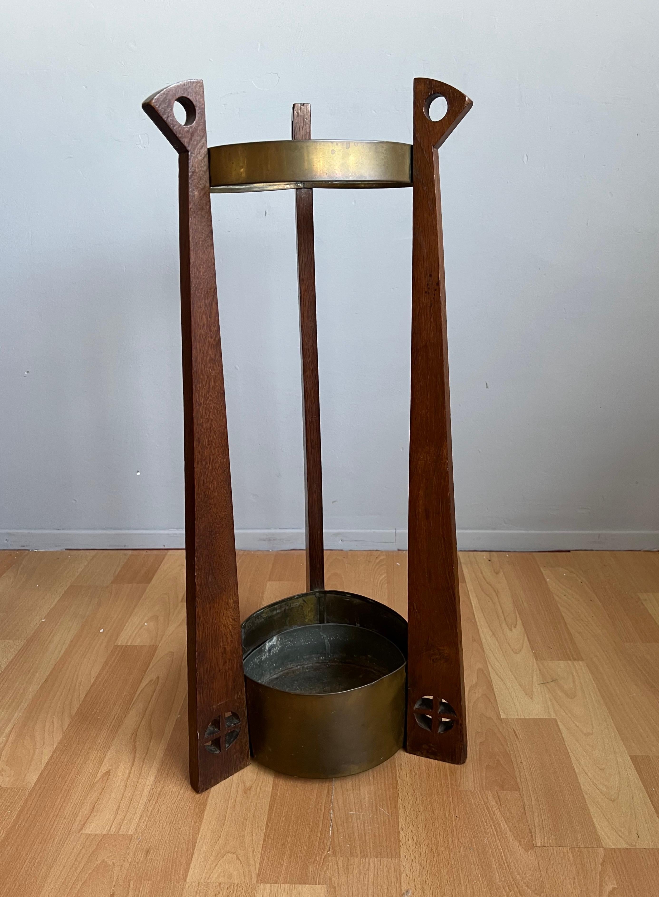 Gustave Serrurier-Bovy Brass and Oak Cane & Umbrella Stand with Zinc Liner For Sale 6
