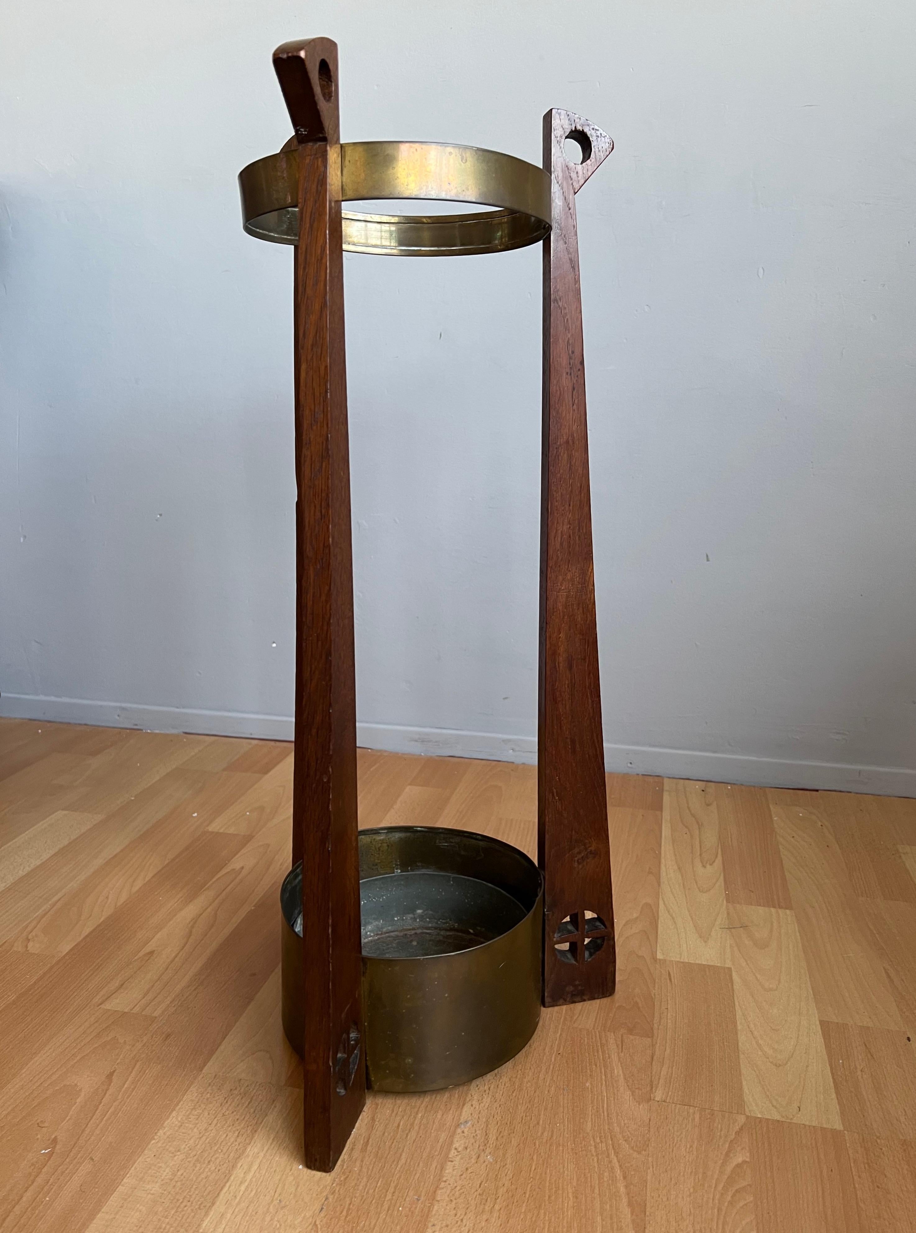 Gustave Serrurier-Bovy Brass and Oak Cane & Umbrella Stand with Zinc Liner For Sale 1