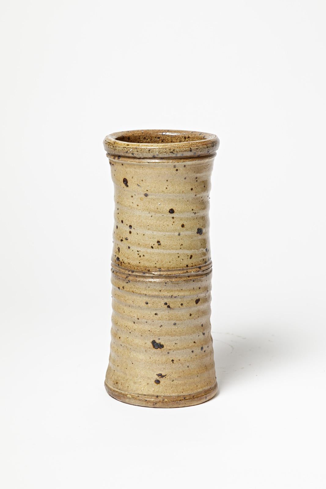 Vase en céramique brun grès de Gustave Tiffoche, pièce unique de 25 cm, vers 1970 Excellent état - En vente à Neuilly-en- sancerre, FR