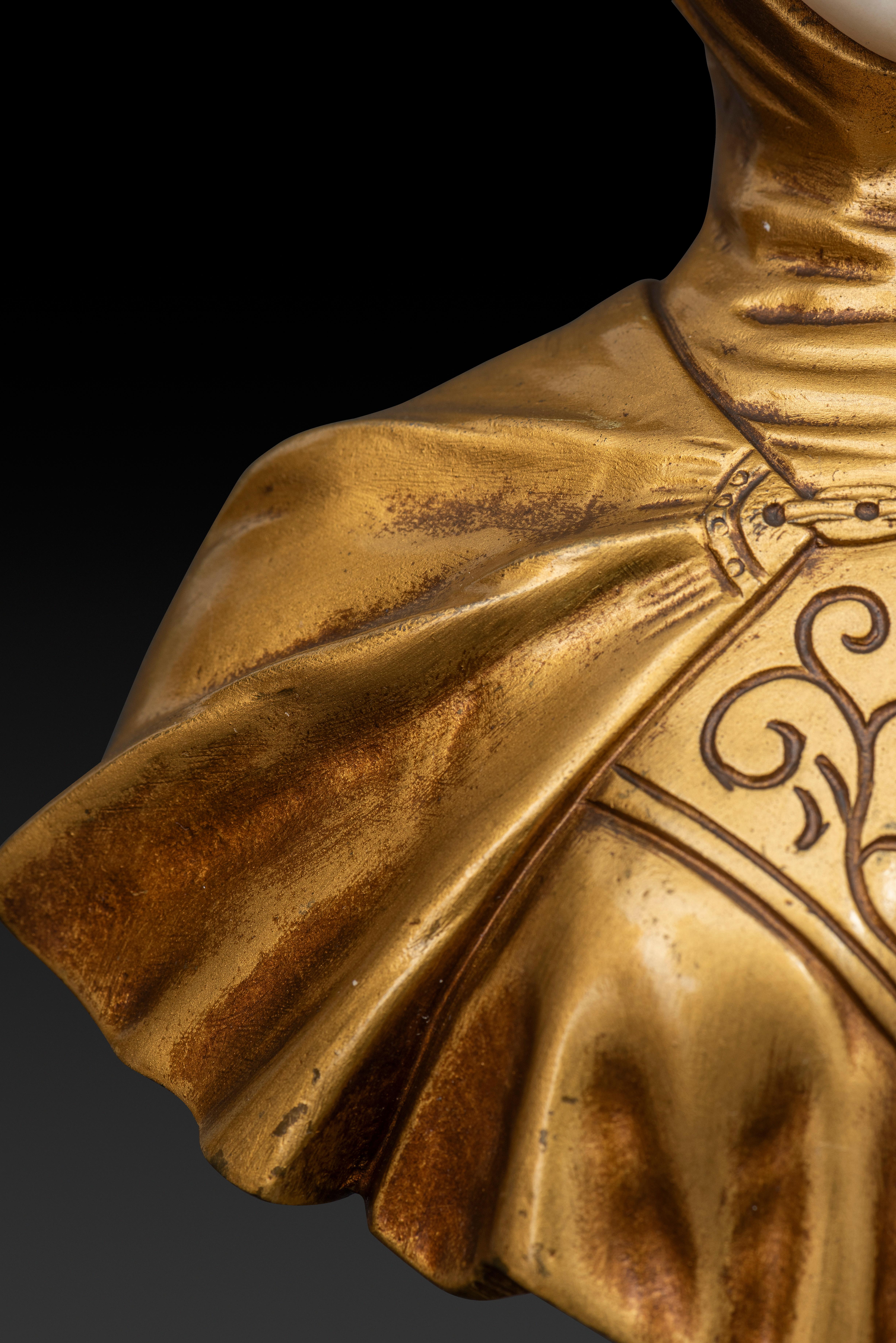 GUSTAVE VAERENBERGH (1873-1927) Bust in Alabaster and Gilt Bronze 