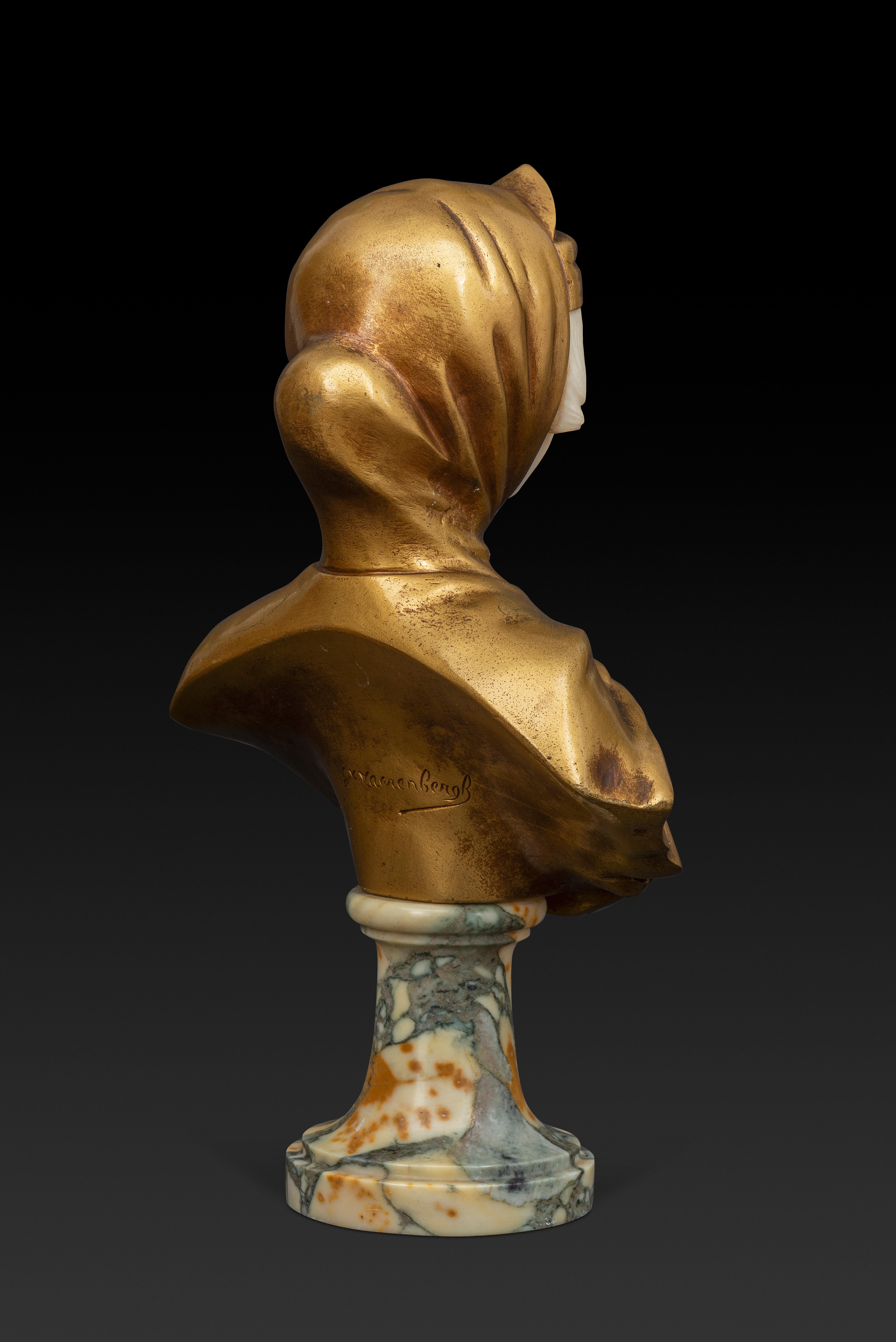 19th Century GUSTAVE VAERENBERGH (1873-1927) Bust in Alabaster and Gilt Bronze 