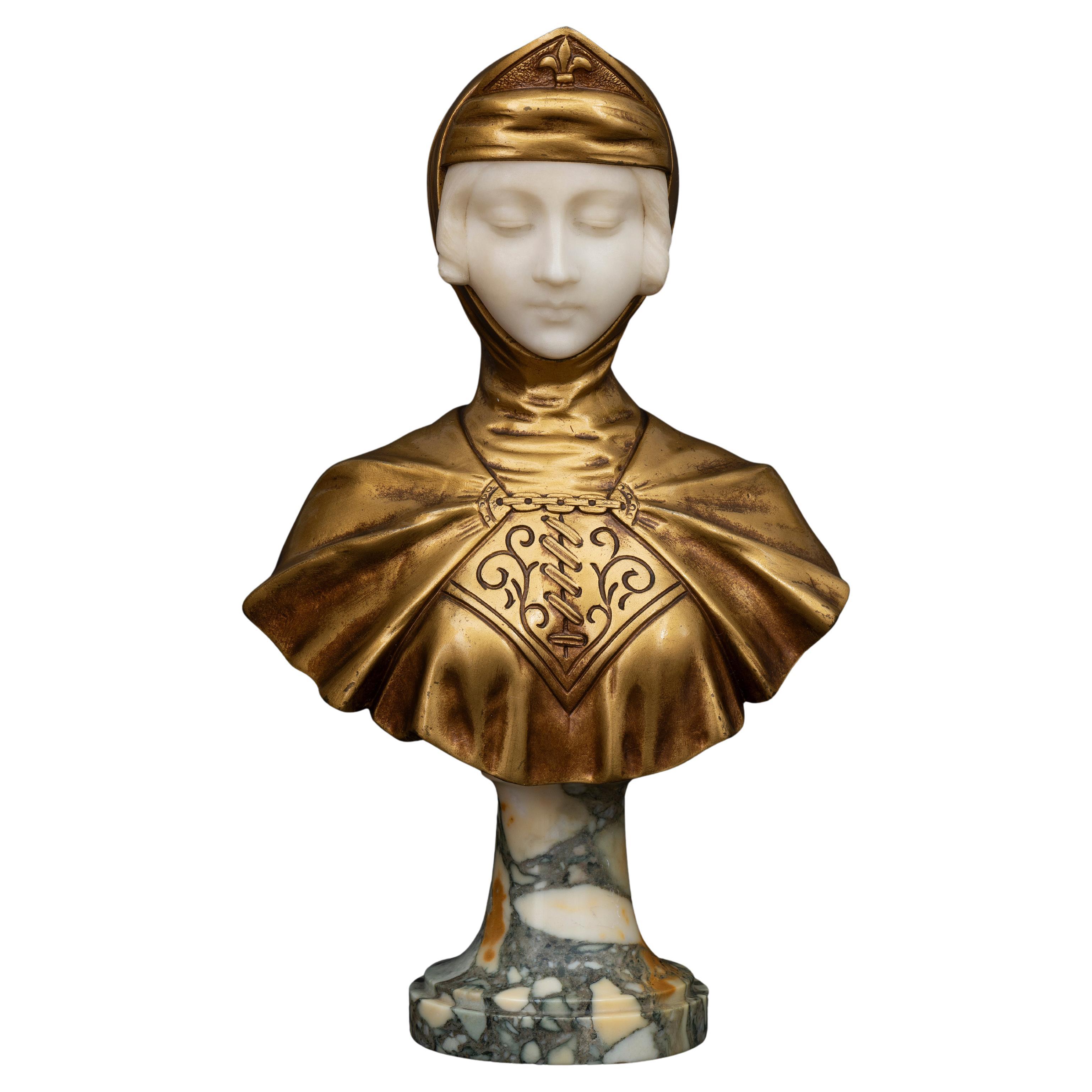 GUSTAVE VAERENBERGH (1873-1927) Bust in Alabaster and Gilt Bronze "JEANNE D'ARC"