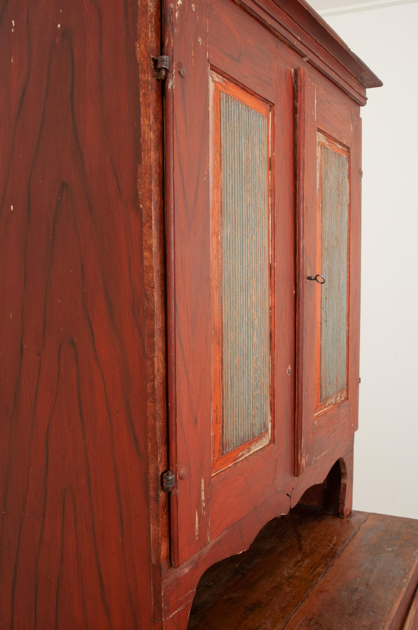 Gustavianischer Schrank des 19. Jahrhunderts mit Originalfarbe im Angebot 4