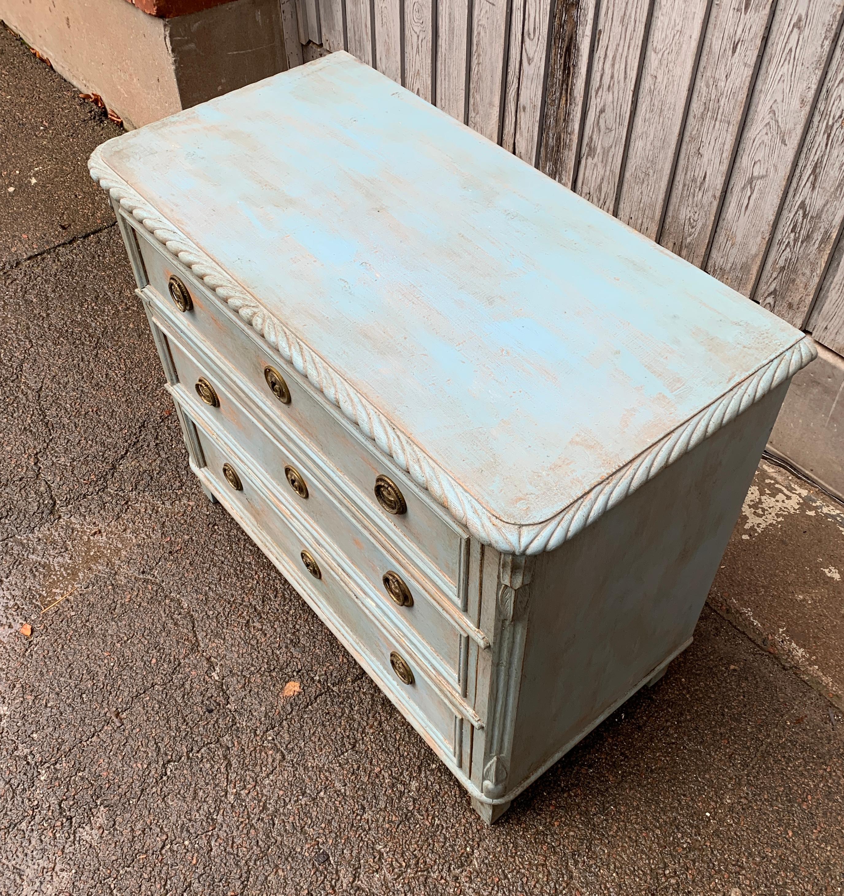 Gustavian Blue Painted Chest of Drawers, Sweden Late 19th Century For Sale 8