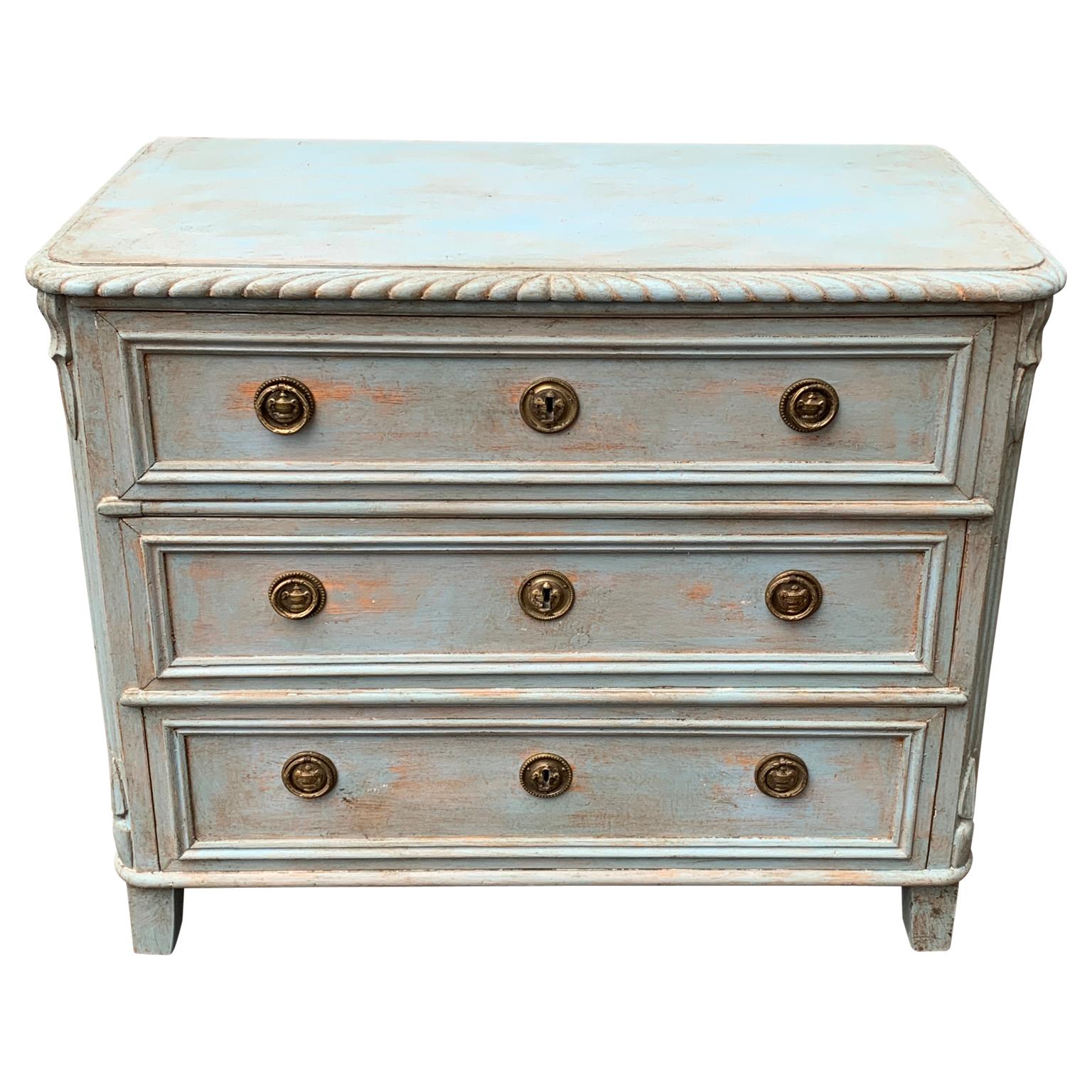 Gustavian Blue Painted Chest of Drawers, Sweden Late 19th Century In Good Condition For Sale In Haddonfield, NJ