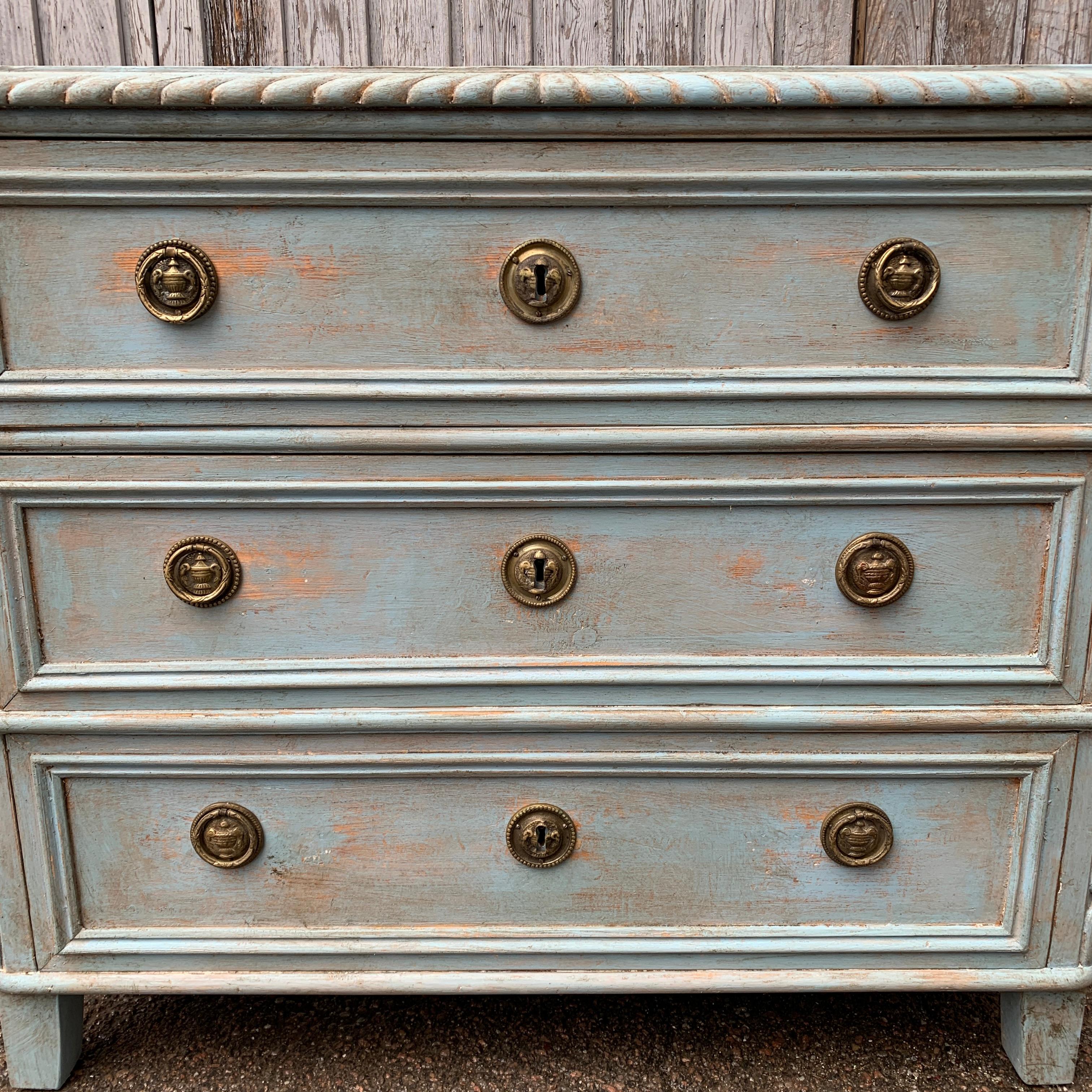 Gustavian Blue Painted Chest of Drawers, Sweden Late 19th Century For Sale 3