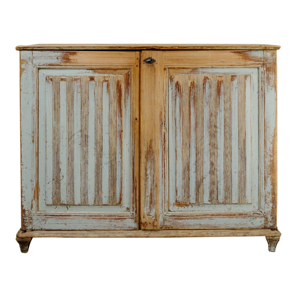 Gustavian buffet with reeded panels ... rests of old blue paint ... For Sale