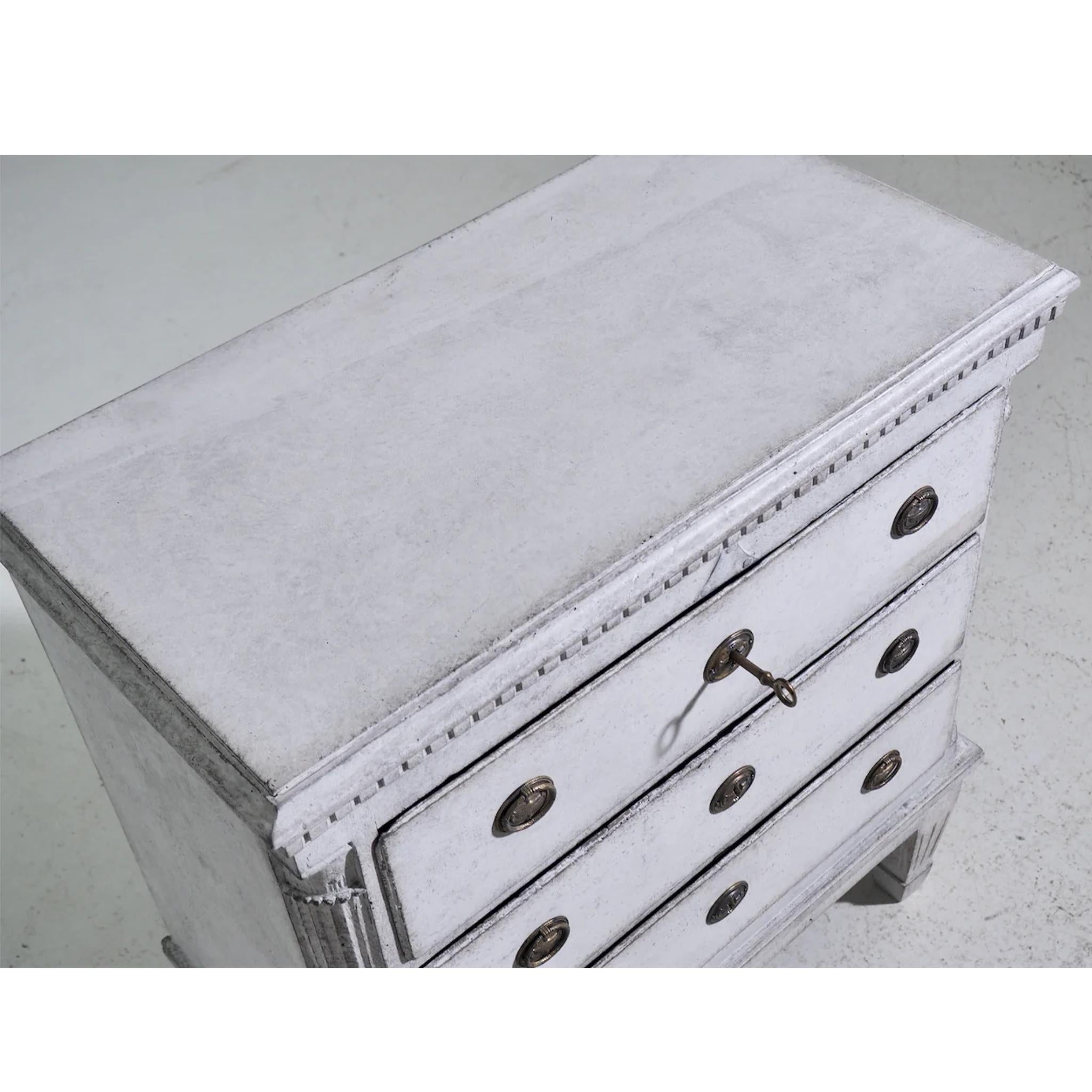 18th Century and Earlier Gustavian chest, circa 1790. For Sale