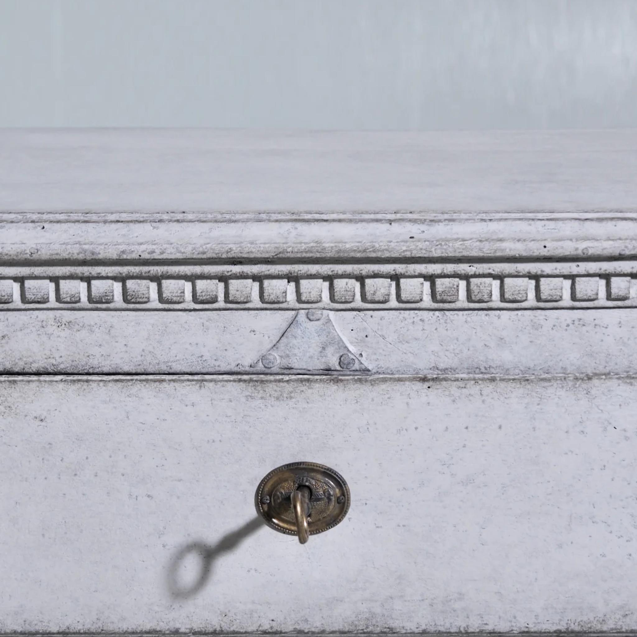 Wood Gustavian chest, circa 1790. For Sale