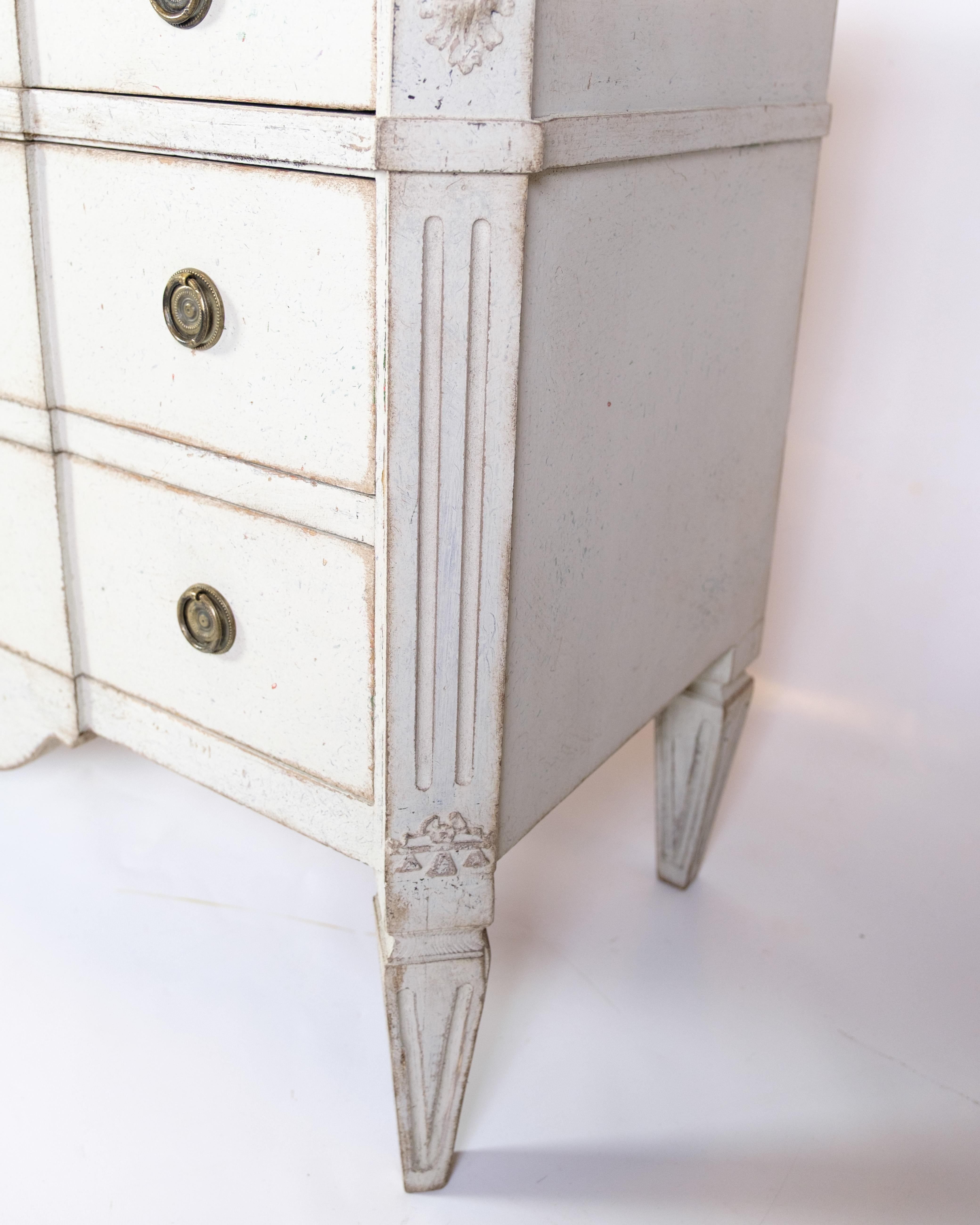 Gustavian Chest Of Drawers Grey Painted, Swedish Origin From 1840s For Sale 5