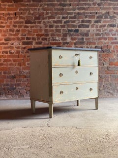 Gustavian Chest of Drawers with Original Paint, 18th Century, Sweden, circa 1790