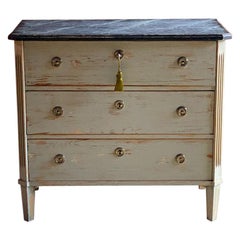 Gustavian Chest of Drawers with Original Paint, 18th Century, Sweden, circa 1790