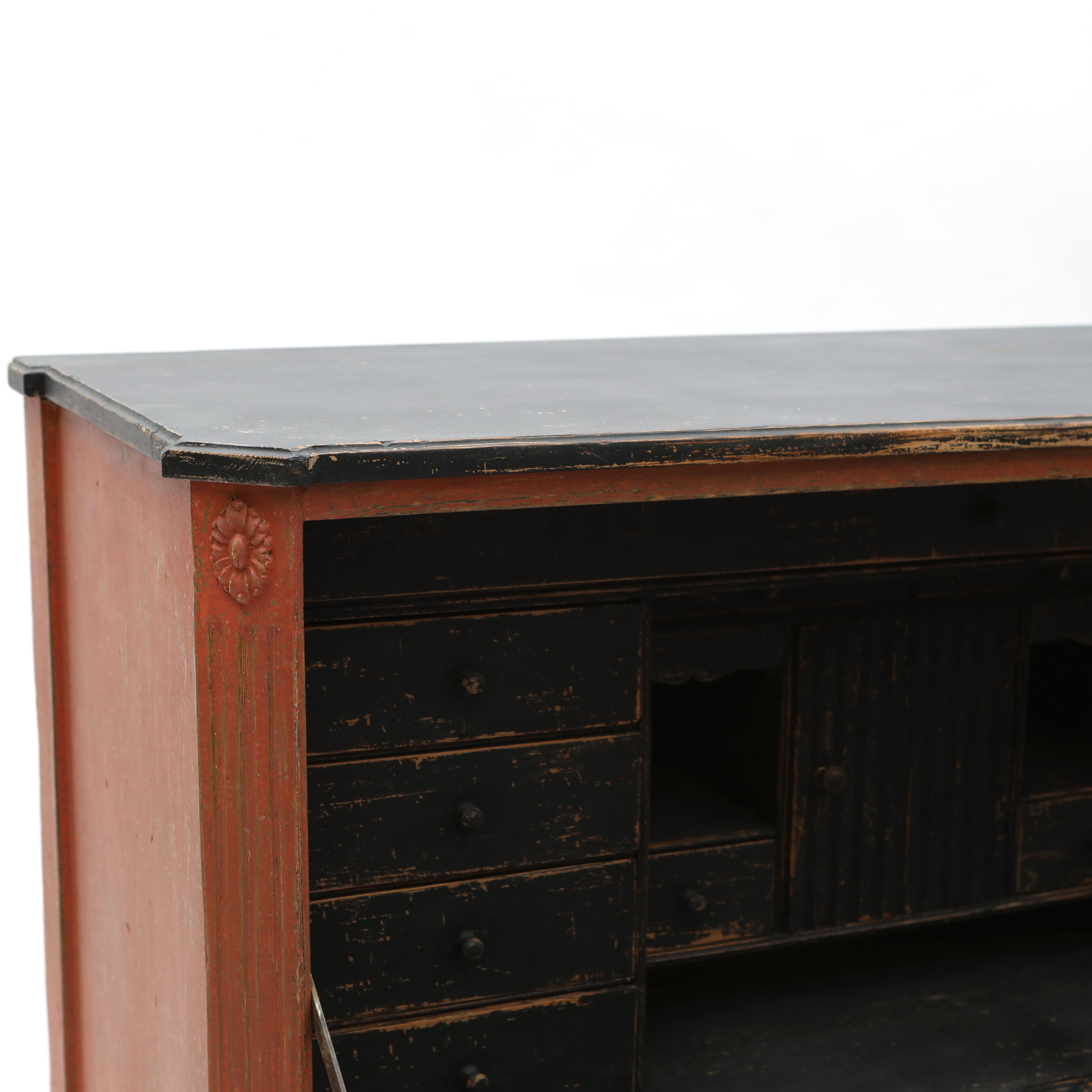 Gustavian Cinnabar Red Secretary, Swedish Antique C. 1800 In Good Condition For Sale In Kastrup, DK