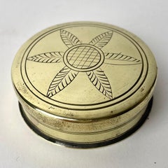 Gustavian Compass with Sundial in Brass, Late 18th/Early 19th Century Sweden