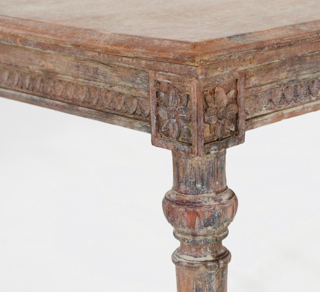 Table console gustavienne, XVIIIe siècle Bon état - En vente à Aalsgaarde, DK