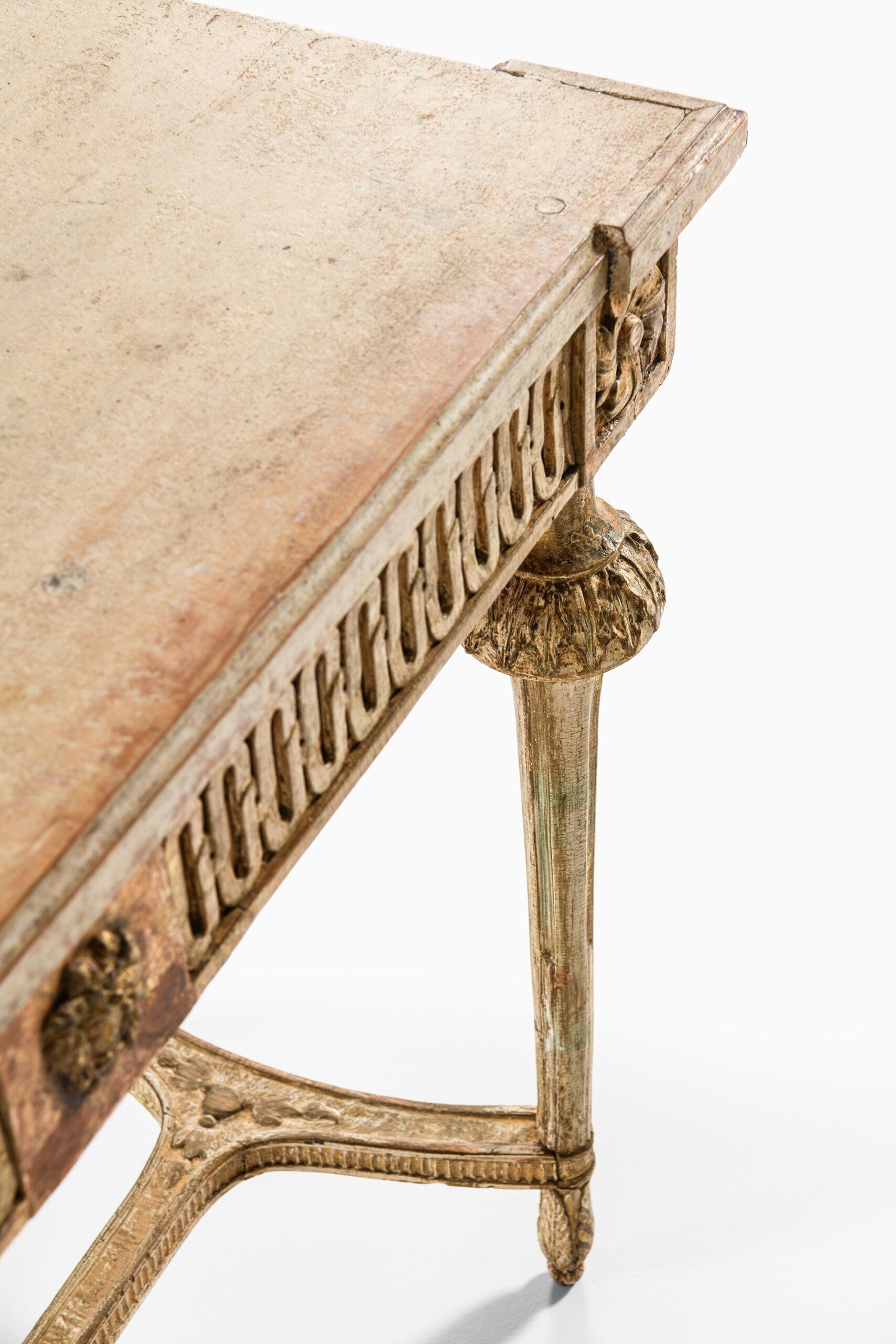 Gustavian Console Table Produced in Sweden, Probably in Stockholm For Sale 2