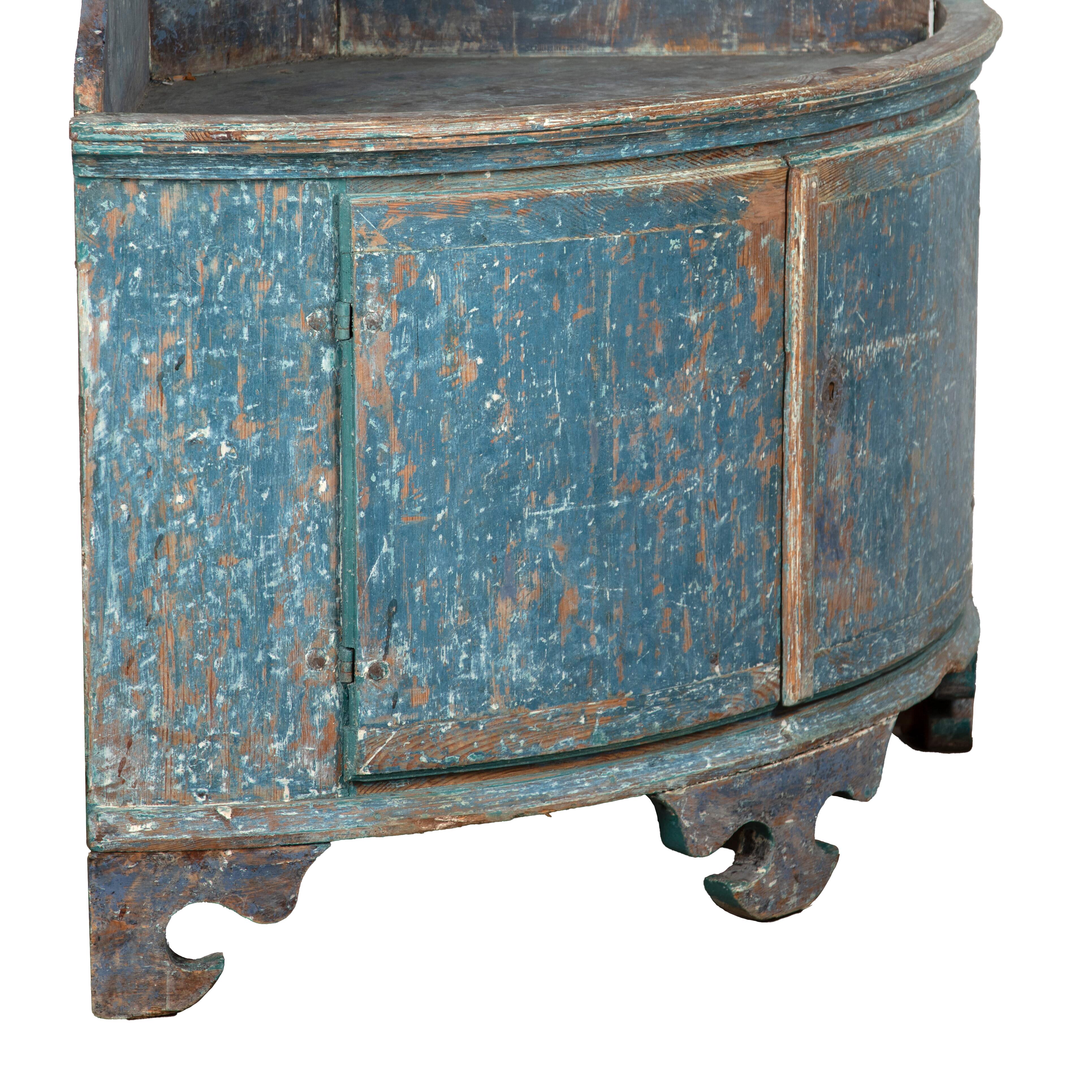Gustavian Corner Cabinet in Original Blue Paint 2
