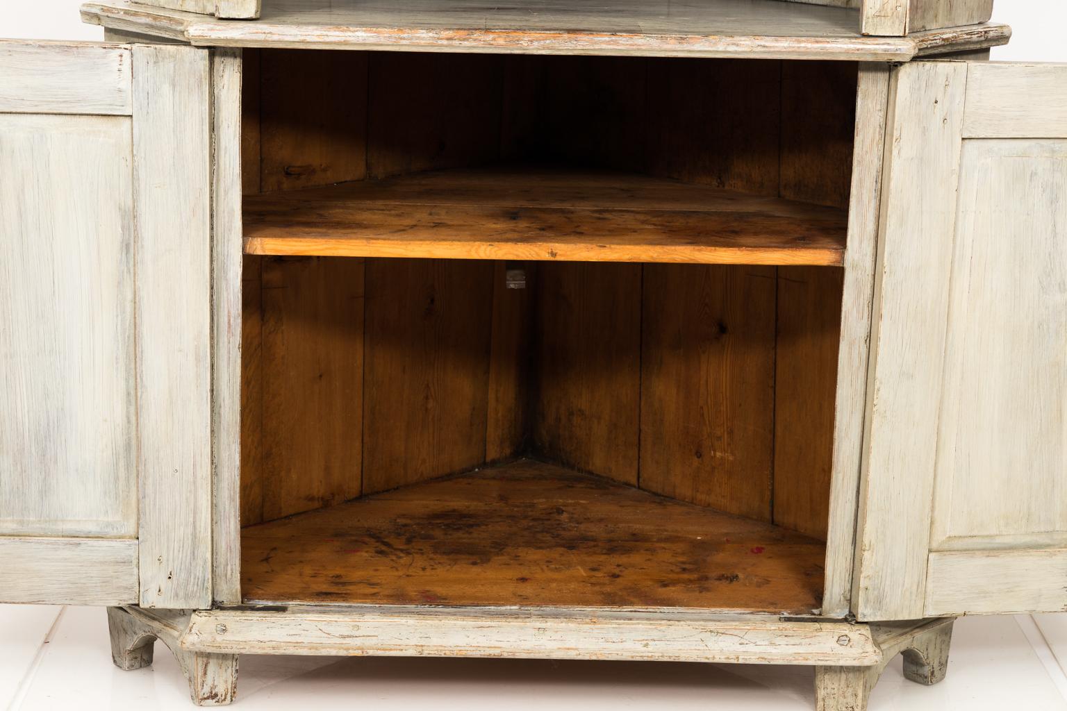 Gustavian Corner Cupboard For Sale 6