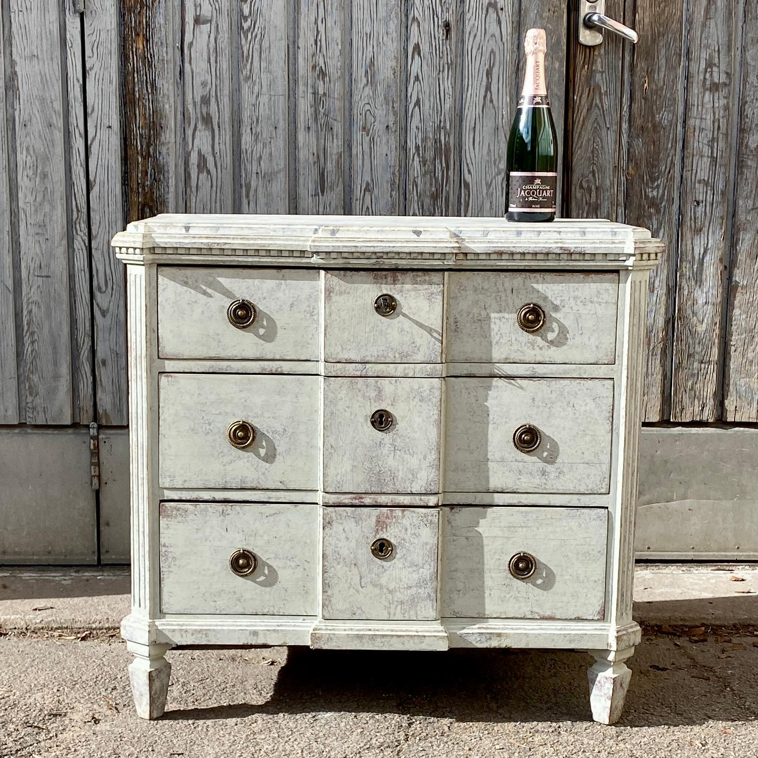 Pine Gustavian Grey Painted 3 Drawer Dresser with Faux Marble Top, Sweden, 1850-1880 For Sale