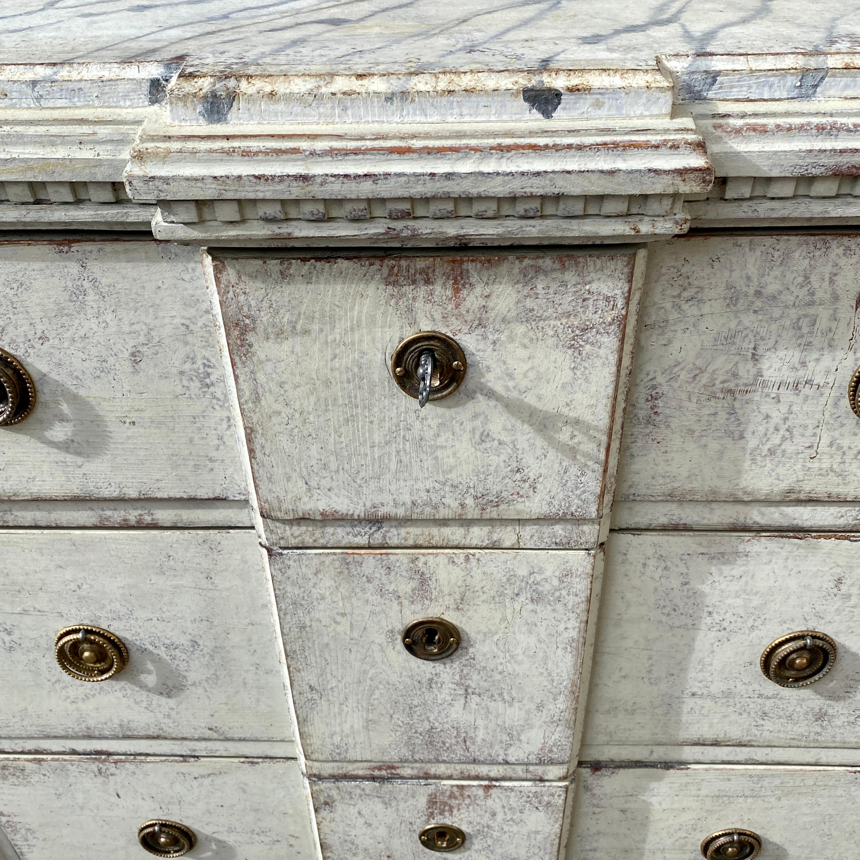 Gustavian Grey Painted 3 Drawer Dresser with Faux Marble Top, Sweden, 1850-1880 For Sale 2