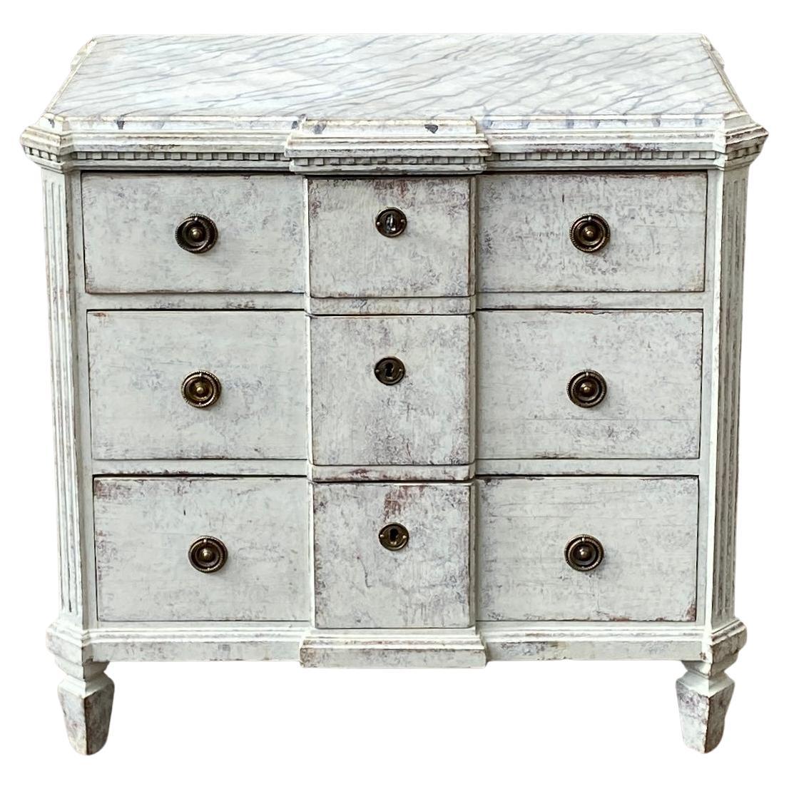 Gustavian Grey Painted 3 Drawer Dresser with Faux Marble Top, Sweden, 1850-1880 For Sale