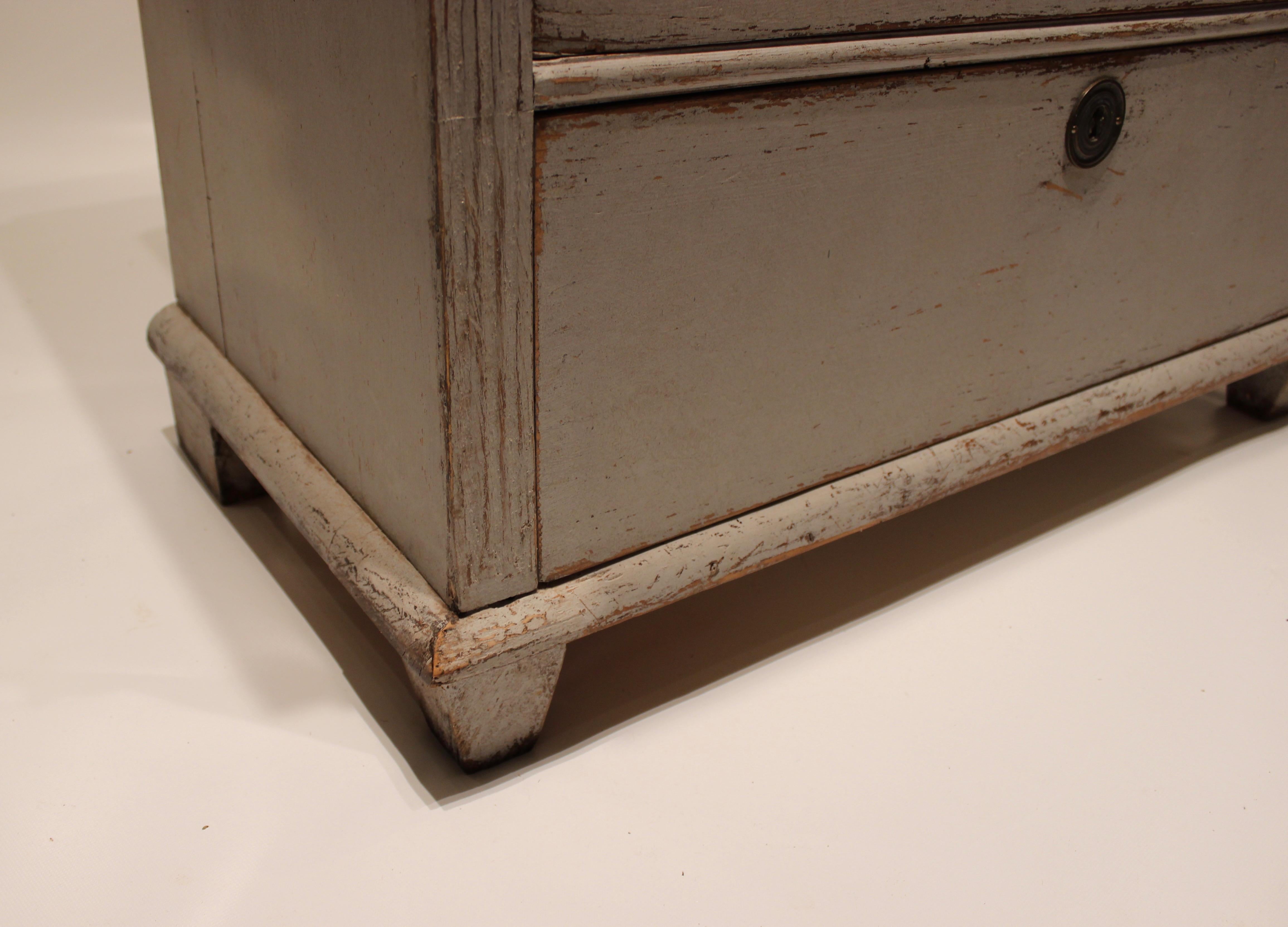 Gustavian Grey Painted Chest of Drawers with Black Topplate, 1830s 2
