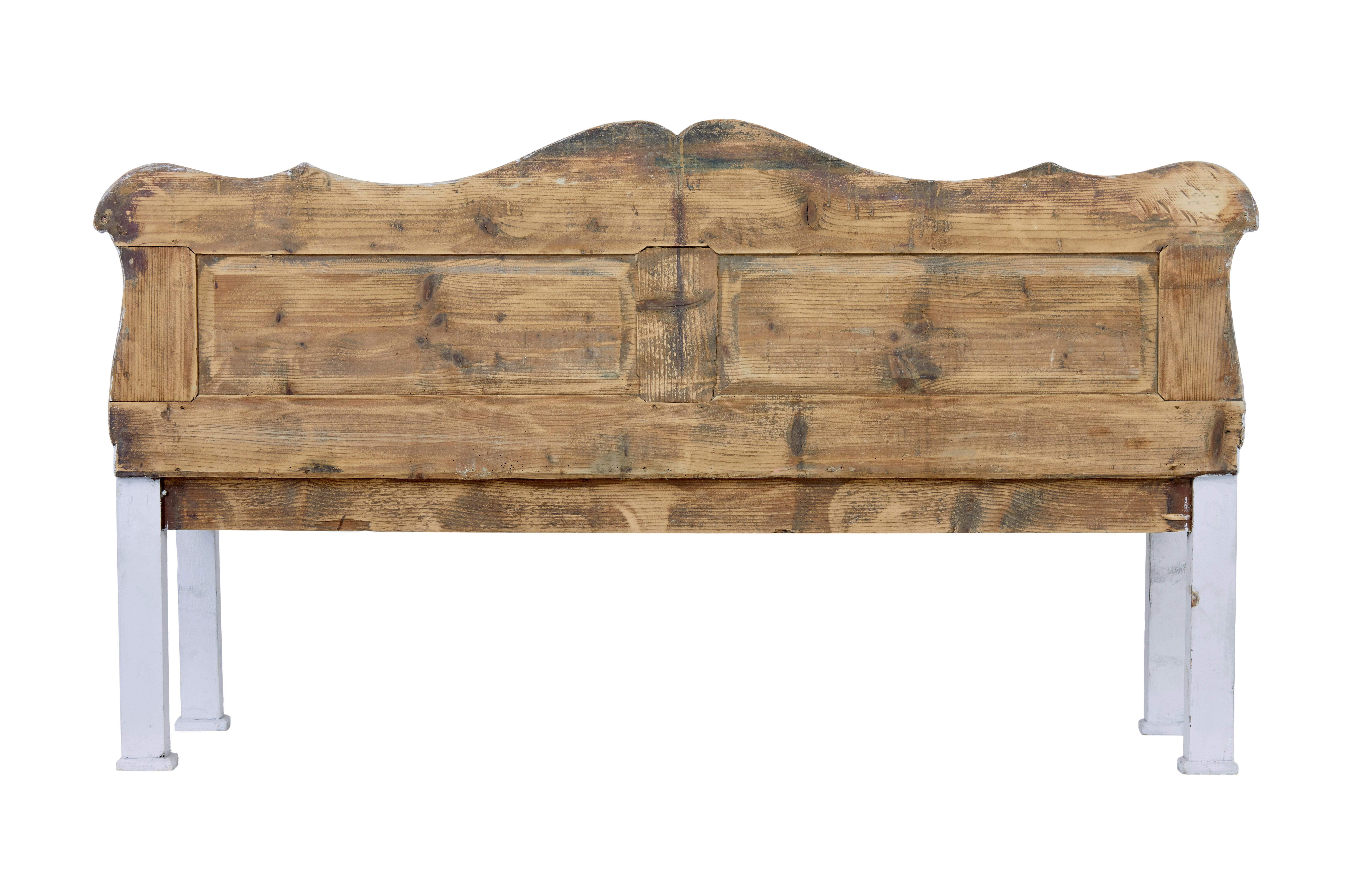Gustavian Inspired 19th Century Swedish Pine Bench For Sale 1