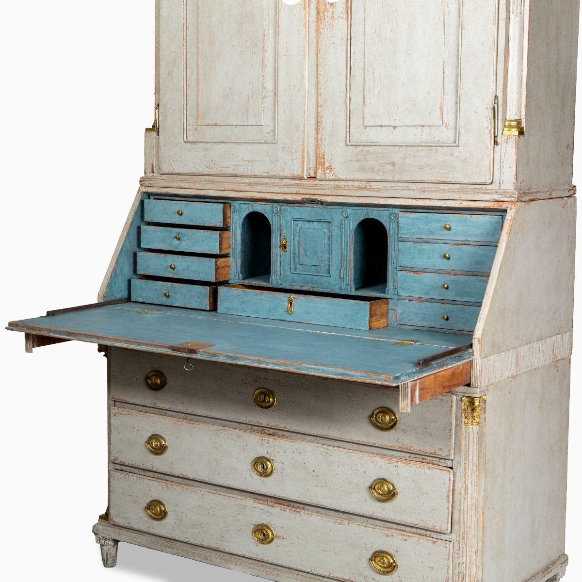 Gustavianische hellgrau bemalte Kommode / Sekretär 1780 - 80 (18. Jahrhundert) im Angebot
