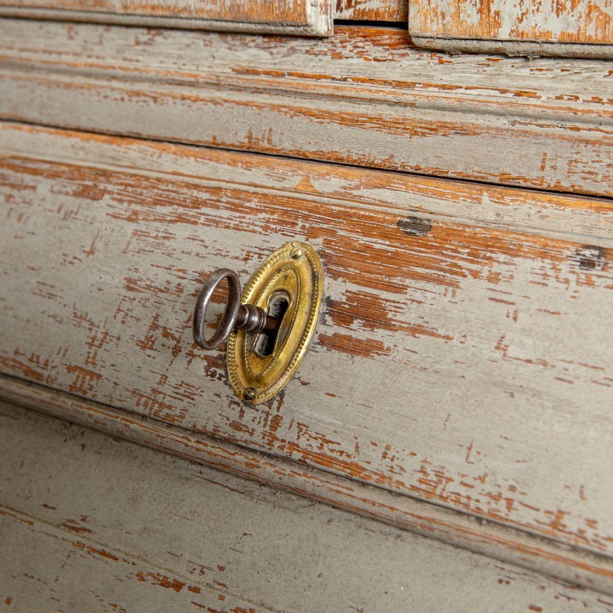 Gustavianische hellgrau bemalte Kommode / Sekretär 1780 - 80 im Angebot 2