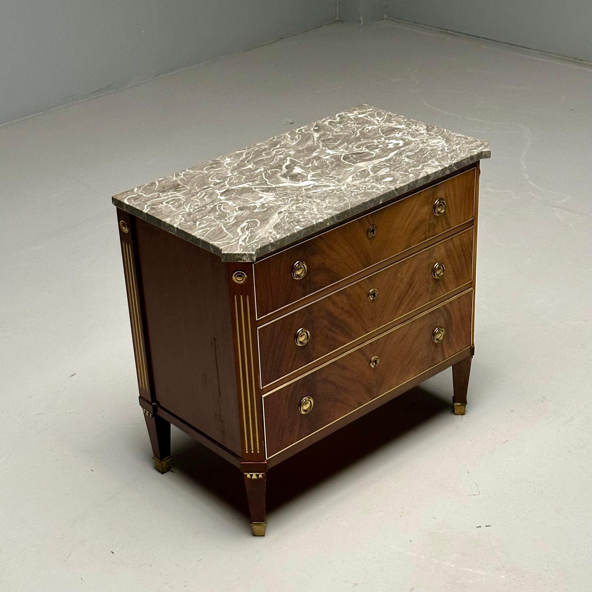 Svedese Commode Gustavo, stile Luigi XVI, marmo, ottone, Svezia, anni '60 in vendita