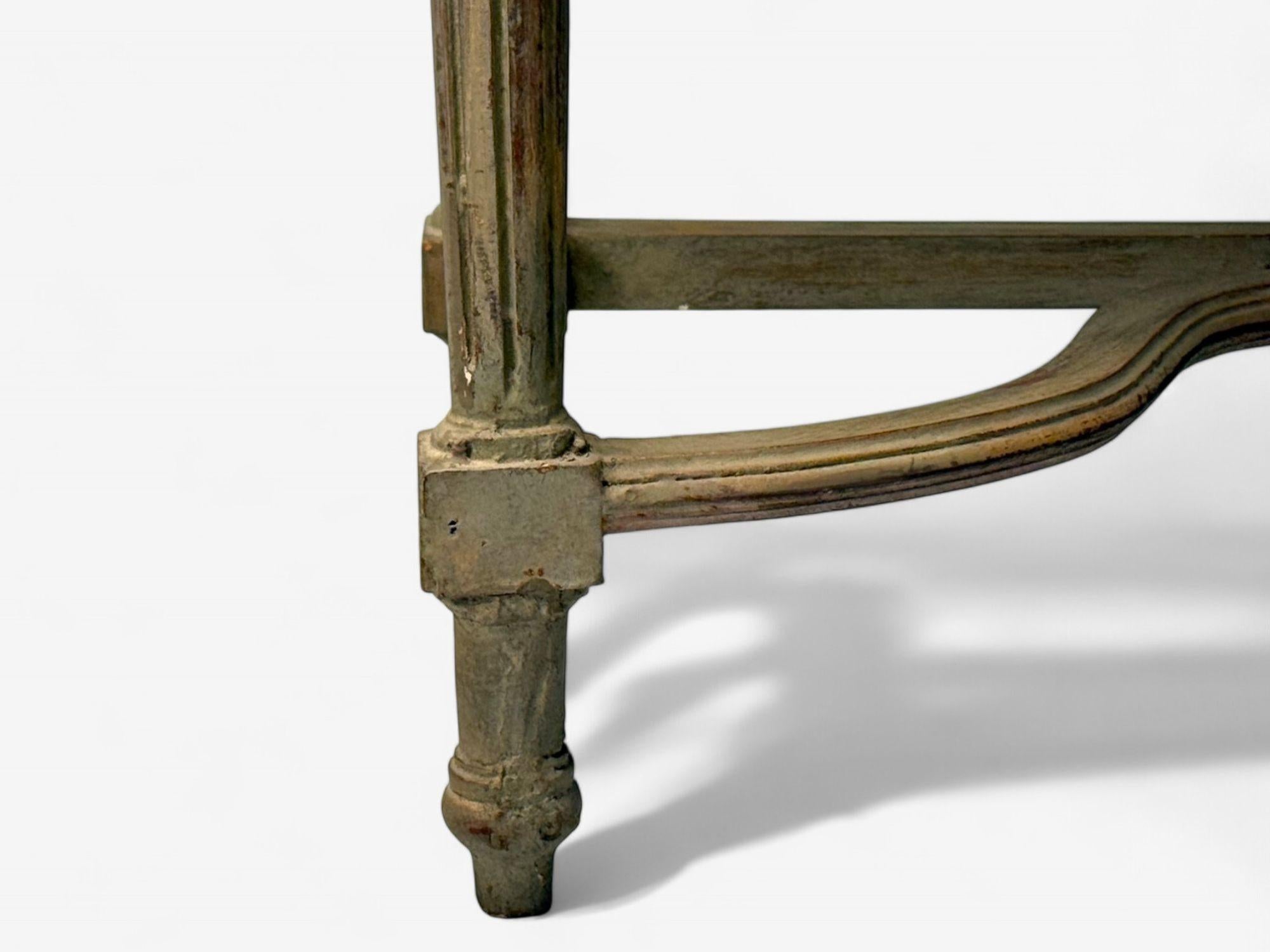 Consoles de style Louis XVI, bois gris vieilli, marbre, France en vente 3