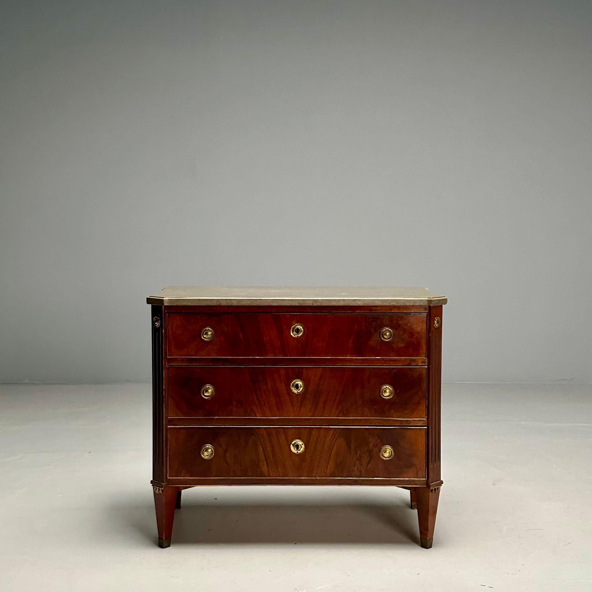 Gustavian, Louis XVI Style, Small Swedish Chest, Brass, Marble, Sweden, 1970s In Good Condition For Sale In Stamford, CT