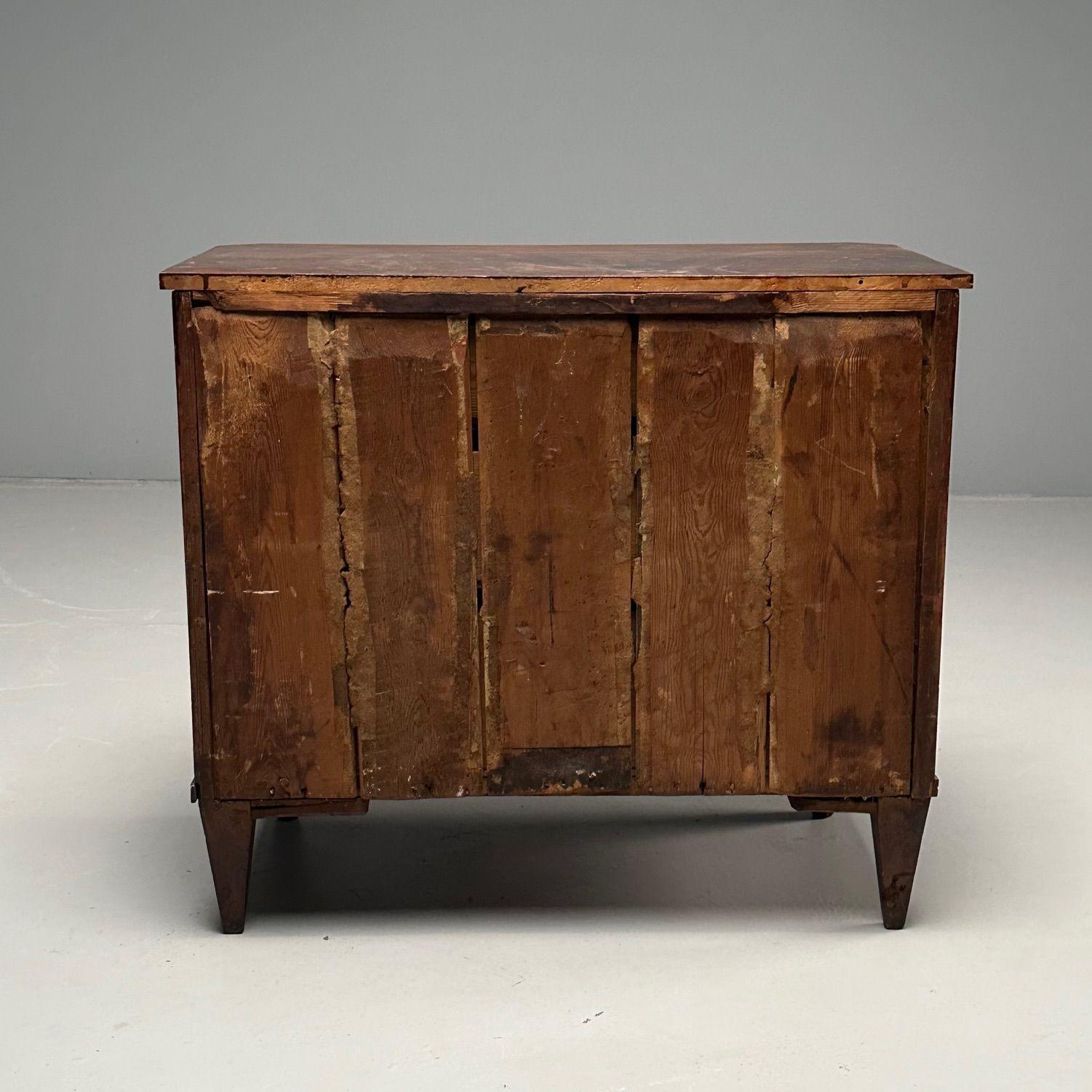 Schwedische Kommode im Gustavianischen, Louis-XVI.-Stil, Mahagoni, Messing, Schweden, ca. 1800er Jahre im Angebot 9