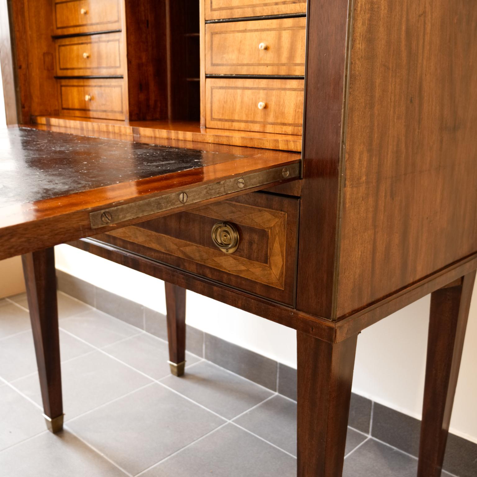 Gustavian Neoclassical Mahogany Writing Chest / Bureau on High Stand, 1800s For Sale 8