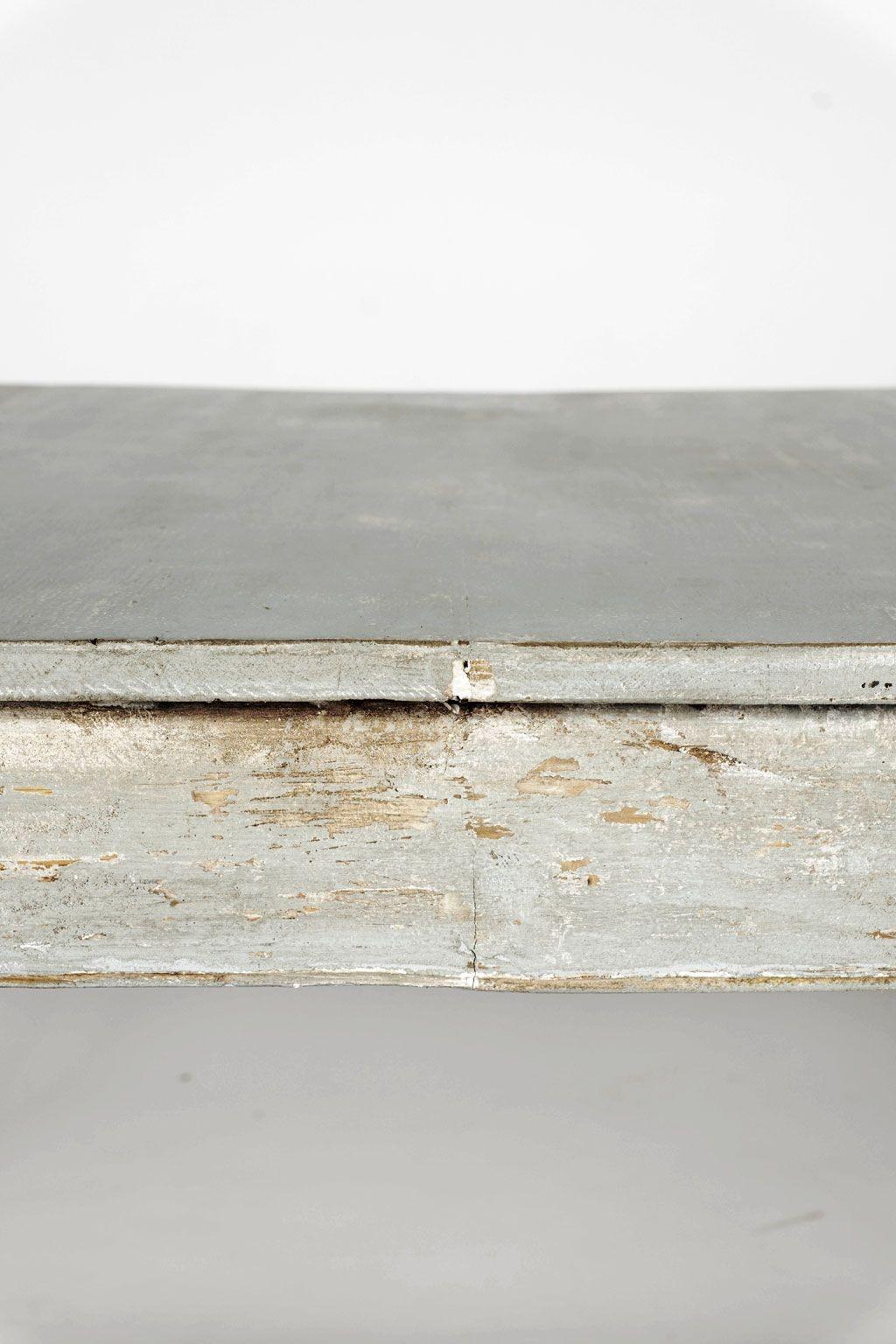 Mesa de Comedor Pintada Gustaviana Circa 1810 Sueco en venta