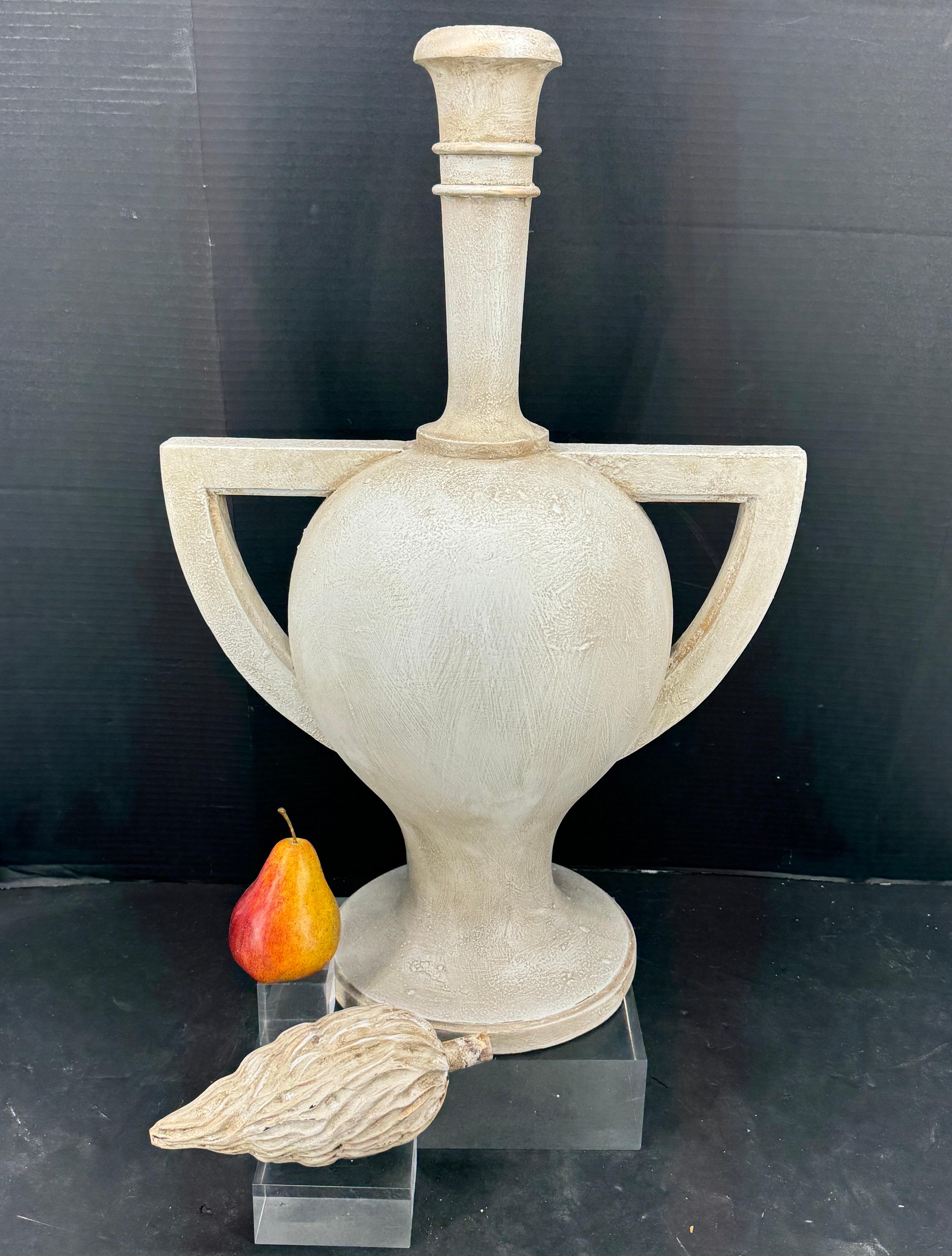 Gustavian Painted Flambeau Flame Urn Sculpture with Finial (Europäisch) im Angebot