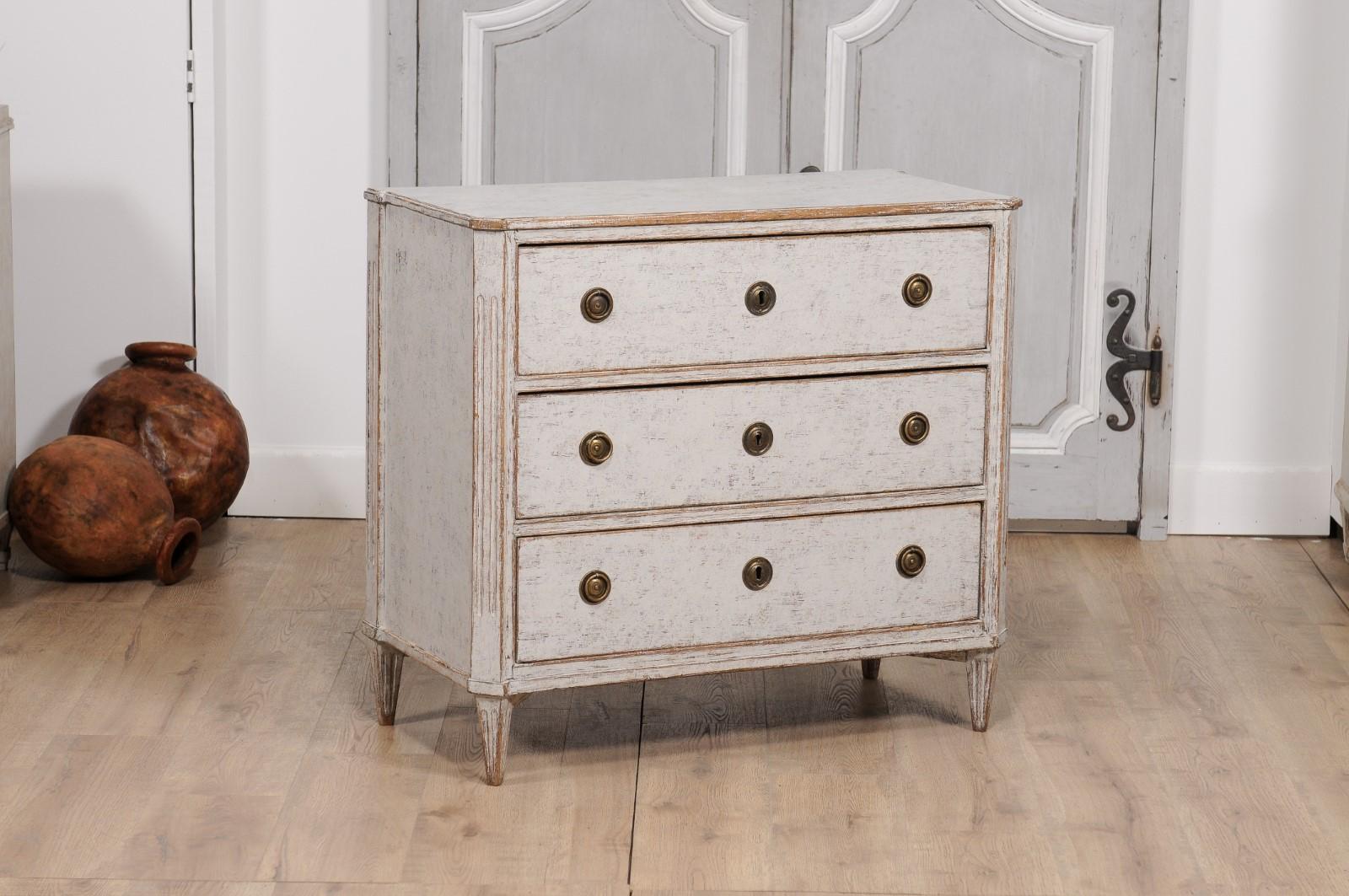 Carved Gustavian Period 1800s Swedish Dove Grey Painted Three-Drawer Chest For Sale