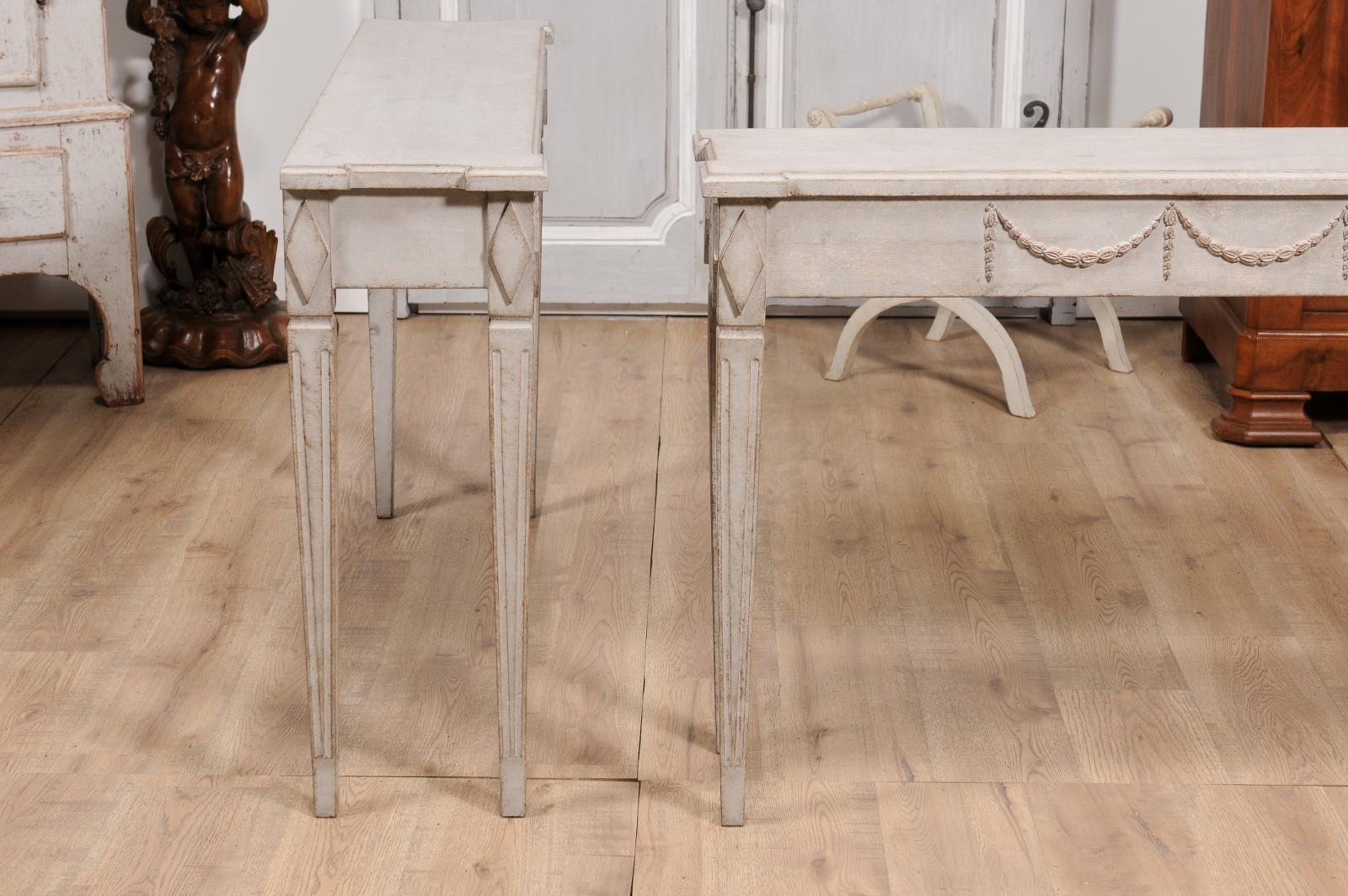 Gustavian Period 1810s Swedish Gray Painted Console Tables with Carved Garlands For Sale 1