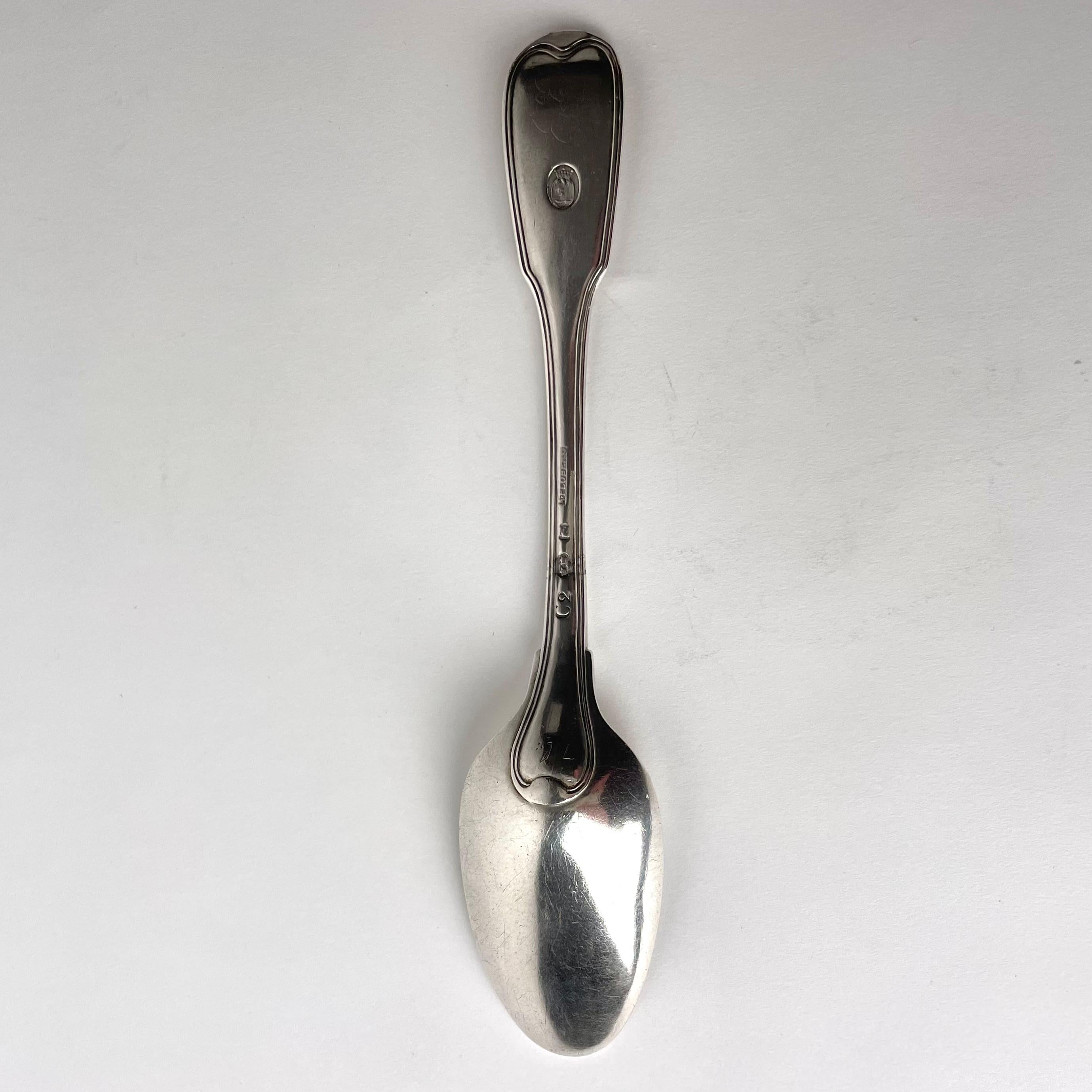 Swedish Gustavian silver spoon by Arvid Floberg dated 1785 with baronial coat of arms For Sale