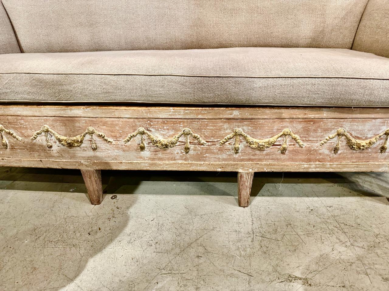 Hand-Carved Gustavian Sofa, Early 19th Century For Sale