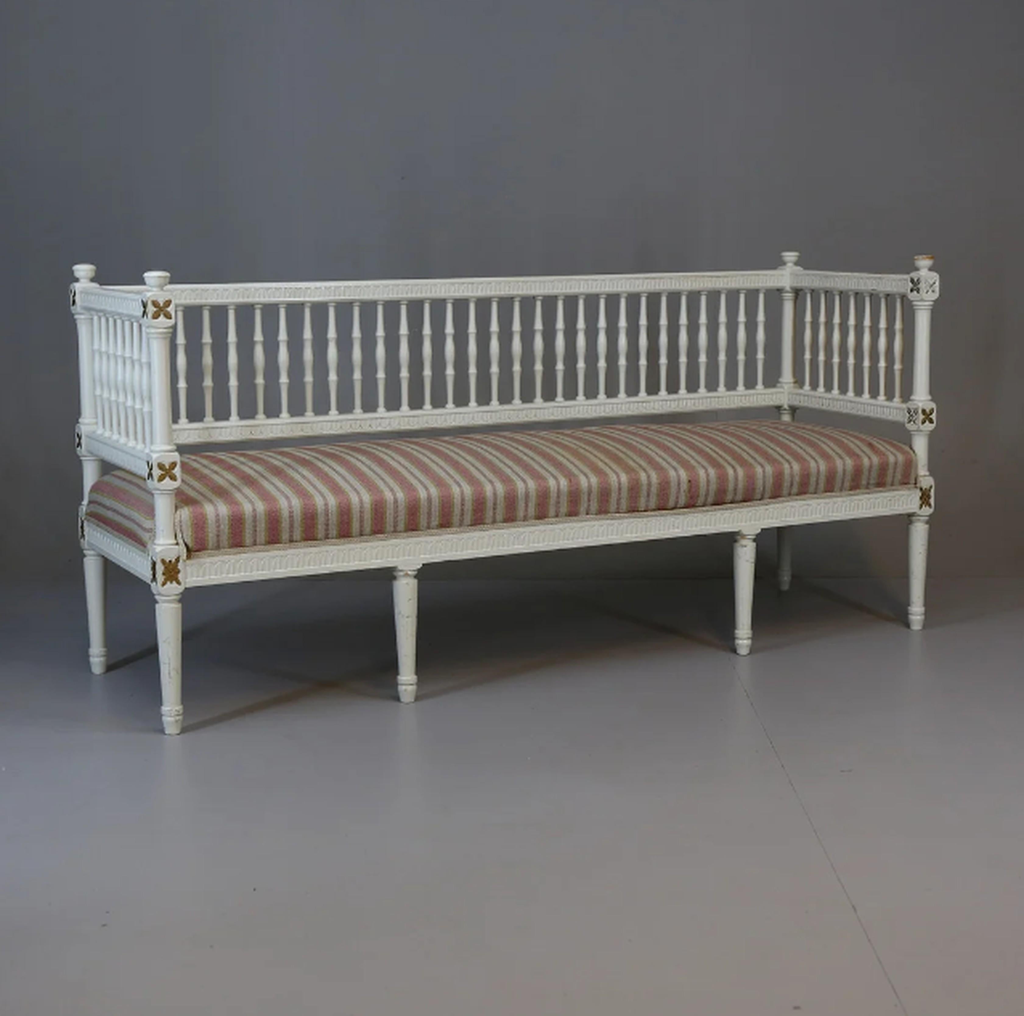 Gustavianisches Sofa aus Schweden 1700-1800er Jahre (Schwedisch) im Angebot