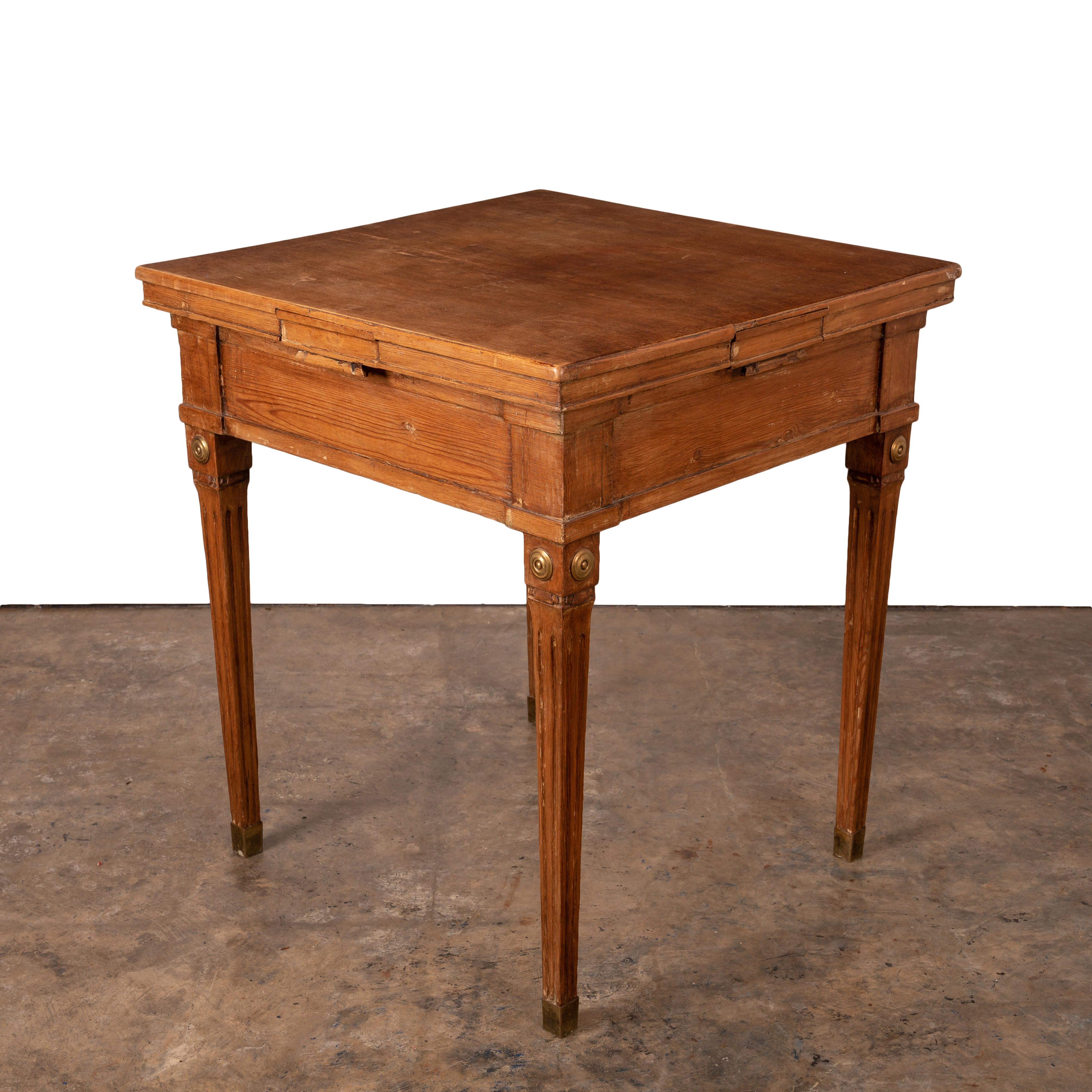 Swedish Gustavian ‘Spelbord’ Game Table For Sale