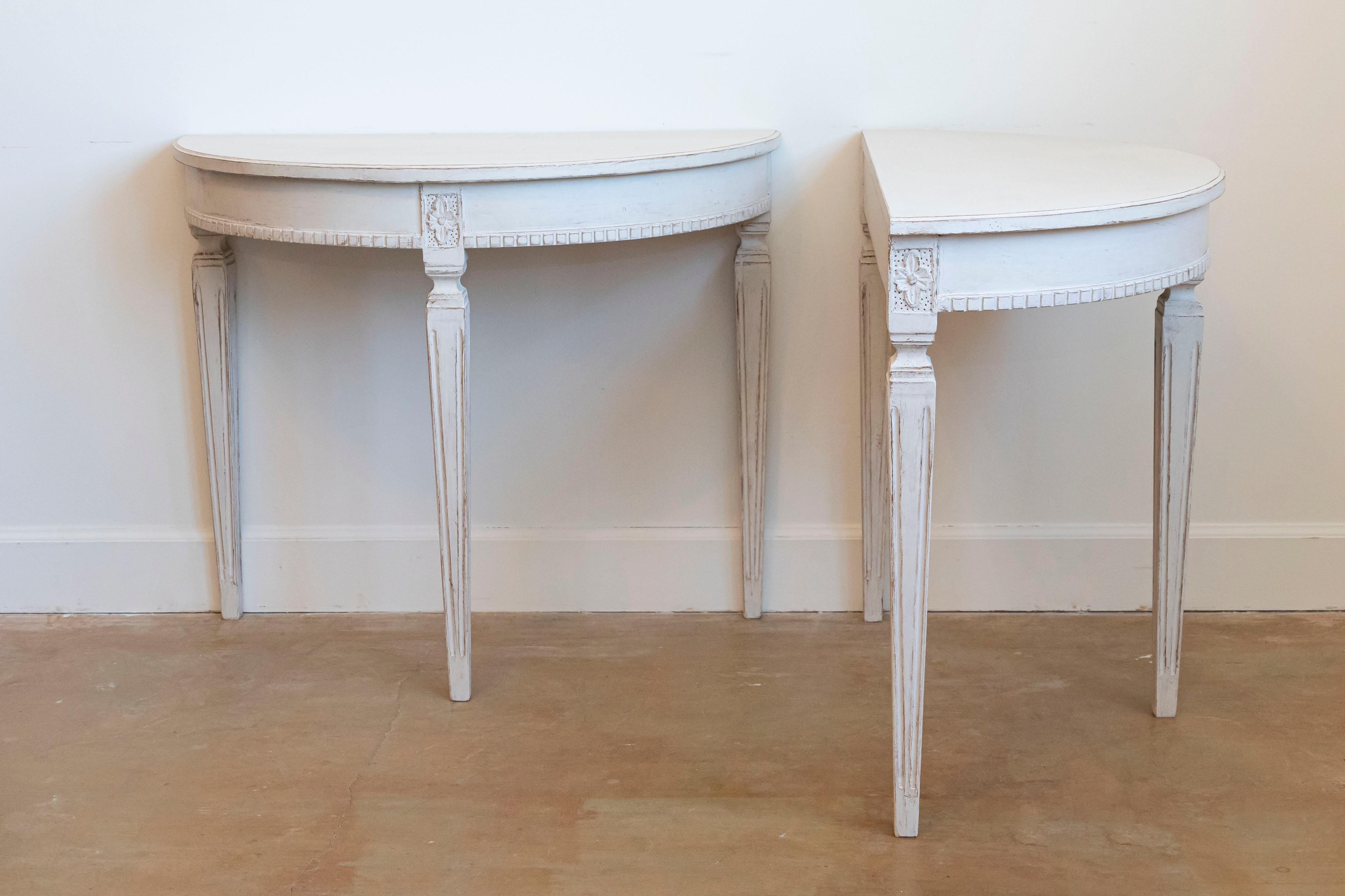 Carved Gustavian Style 1880s Swedish Light Gray Painted Demilune Console Table
