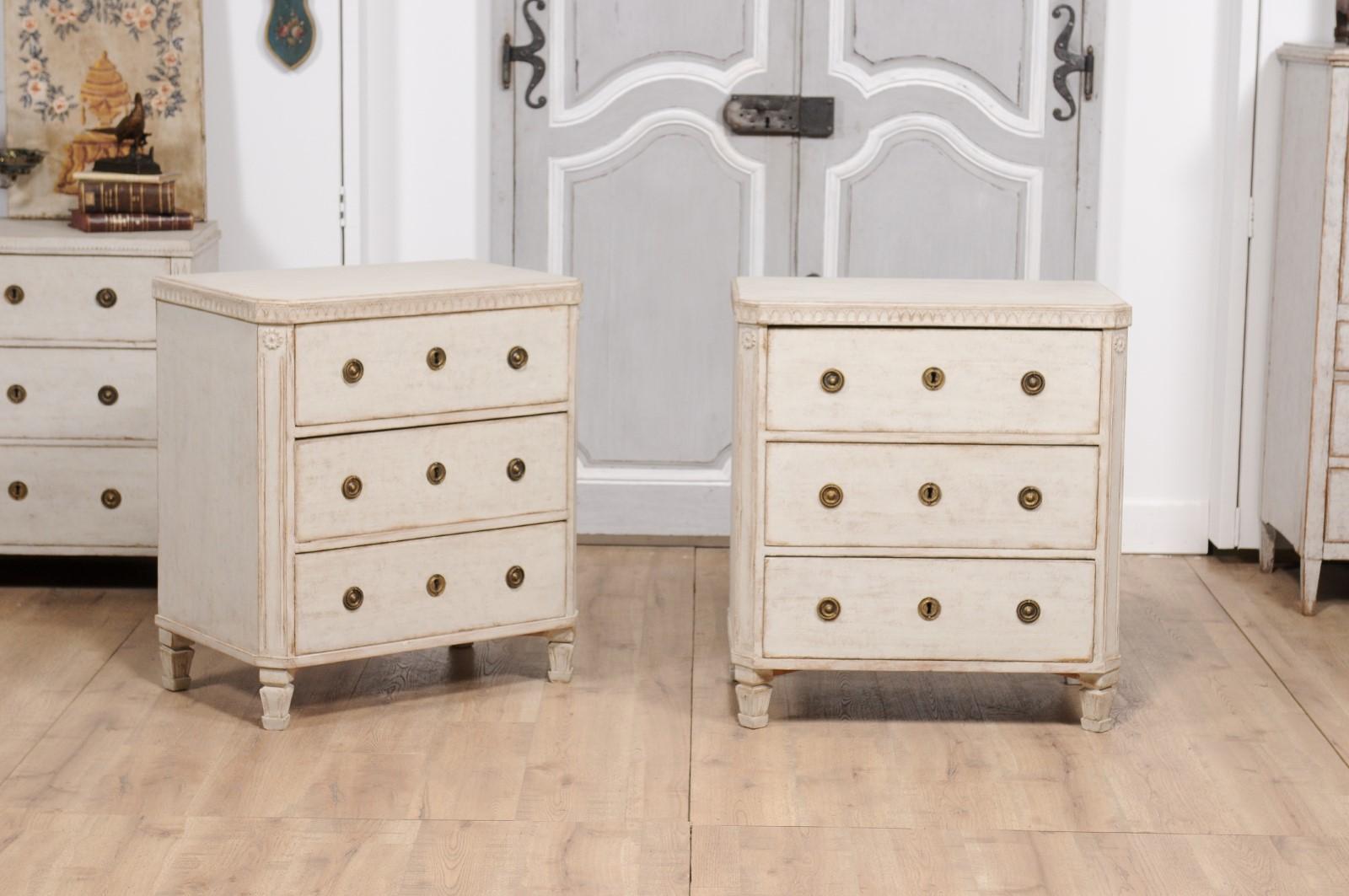 Gustavian Style 1880s Swedish Painted Three-Drawer Chests with Carved Friezes In Good Condition In Atlanta, GA