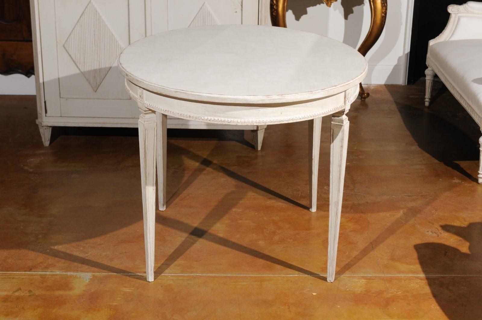 Wood Gustavian Style 1900s Swedish Painted Oval Table from Växjö with Beaded Motifs