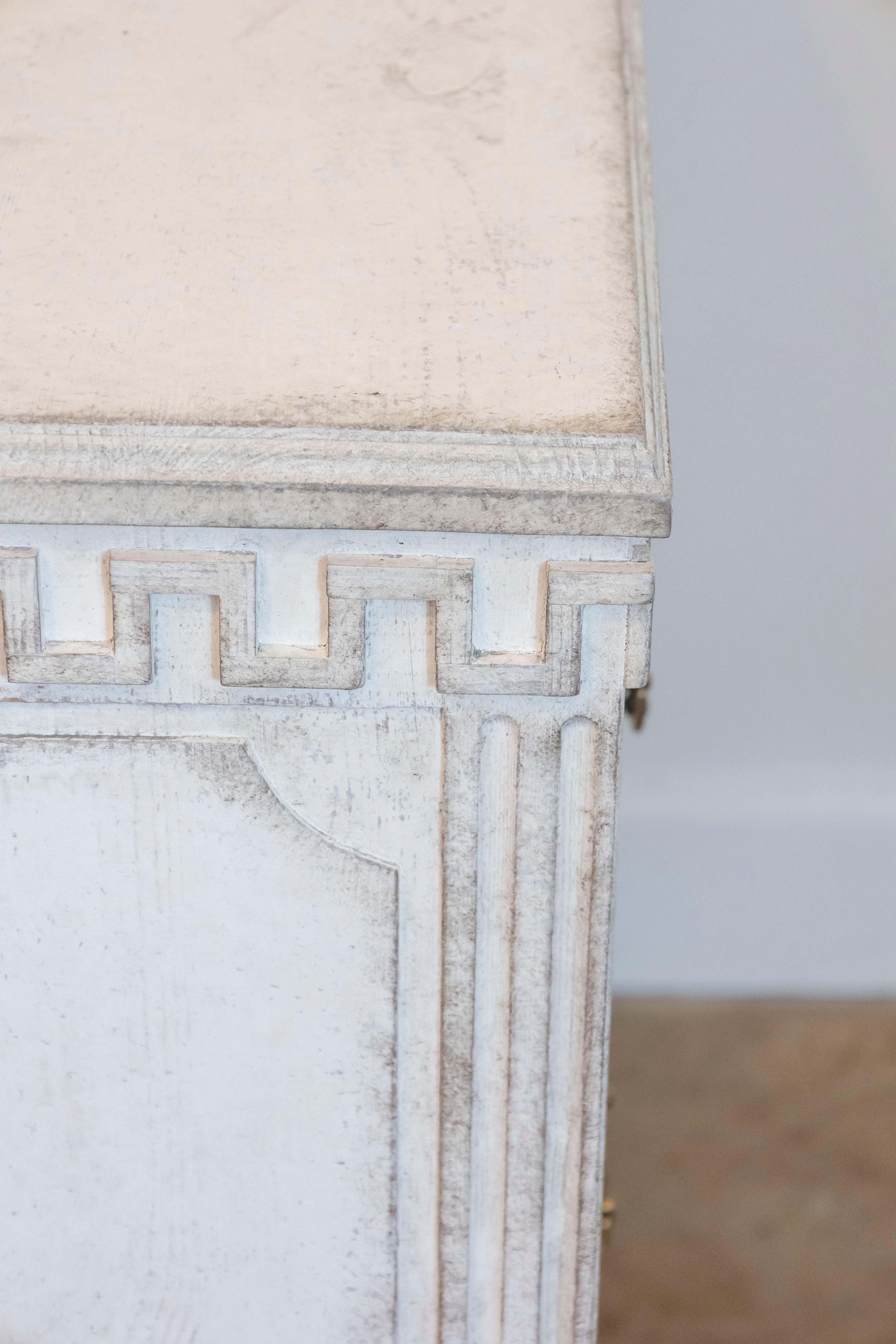 Gustavian Style 19th Century Painted Swedish Chests with Carved Greek Key Frieze For Sale 4
