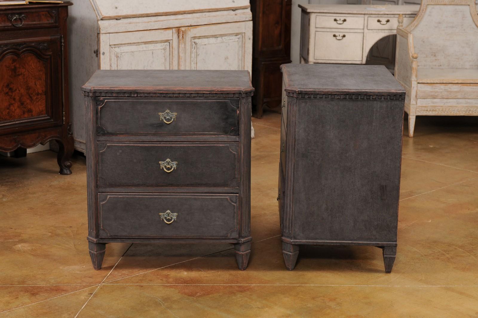 Gustavian Style 19th Century Swedish Charcoal Painted Three-Drawer Chests 7